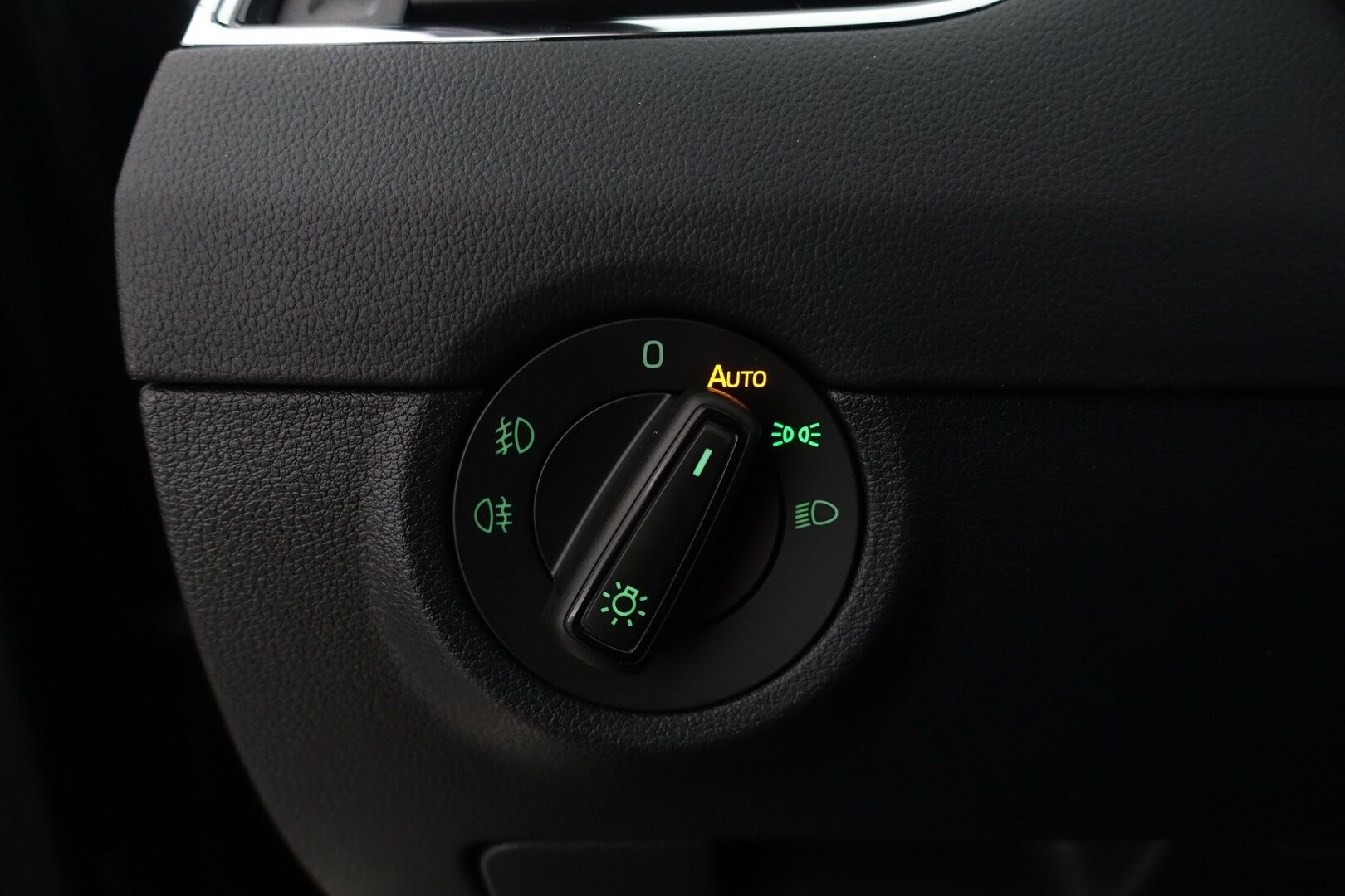 Skoda Octavia 2019 Combi 2,0 TSI RS BusinessLine DSG Autom. -  ACC | Webasto | Canton | Digimittaristo | P.Kamera | Keyless | Navi | Lämm. Ratti & Tuulilasi | SmartLink | LED | BLIS | Suomi-auto | 2X Renkaat & Vanteet |