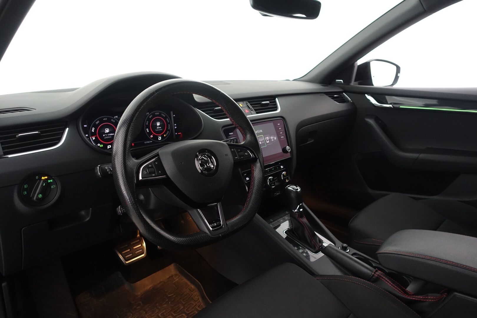 Skoda Octavia 2019 Combi 2,0 TSI RS BusinessLine DSG Autom. -  ACC | Webasto | Canton | Digimittaristo | P.Kamera | Keyless | Navi | Lämm. Ratti & Tuulilasi | SmartLink | LED | BLIS | Suomi-auto | 2X Renkaat & Vanteet |