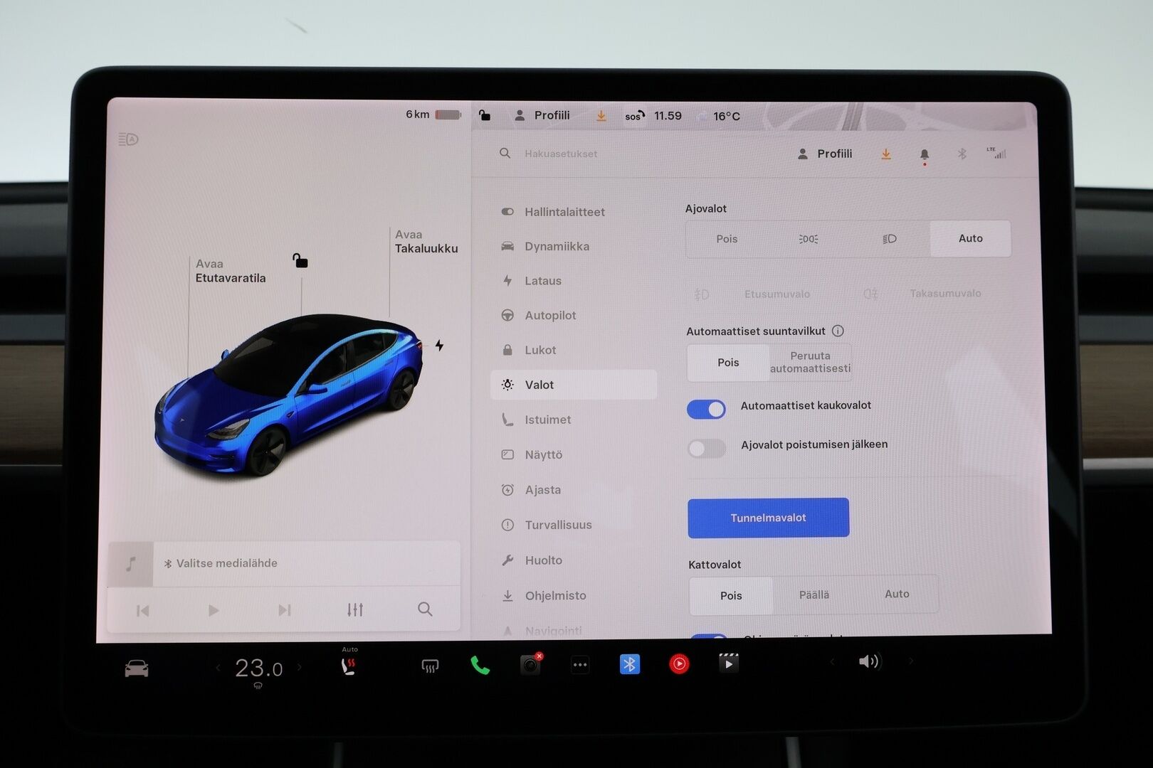 Tesla Model 3 2019 Long Range Dual Motor AWD * Vetokoukku / Lasikatto / Nahkasisusta / Sähköpenkit / ACC / BLIS / Peruutuskamera - 2x Renkaat alkuperäisvantein / Akku kuntotarkastettu / Juuri tullut Tampereelle!