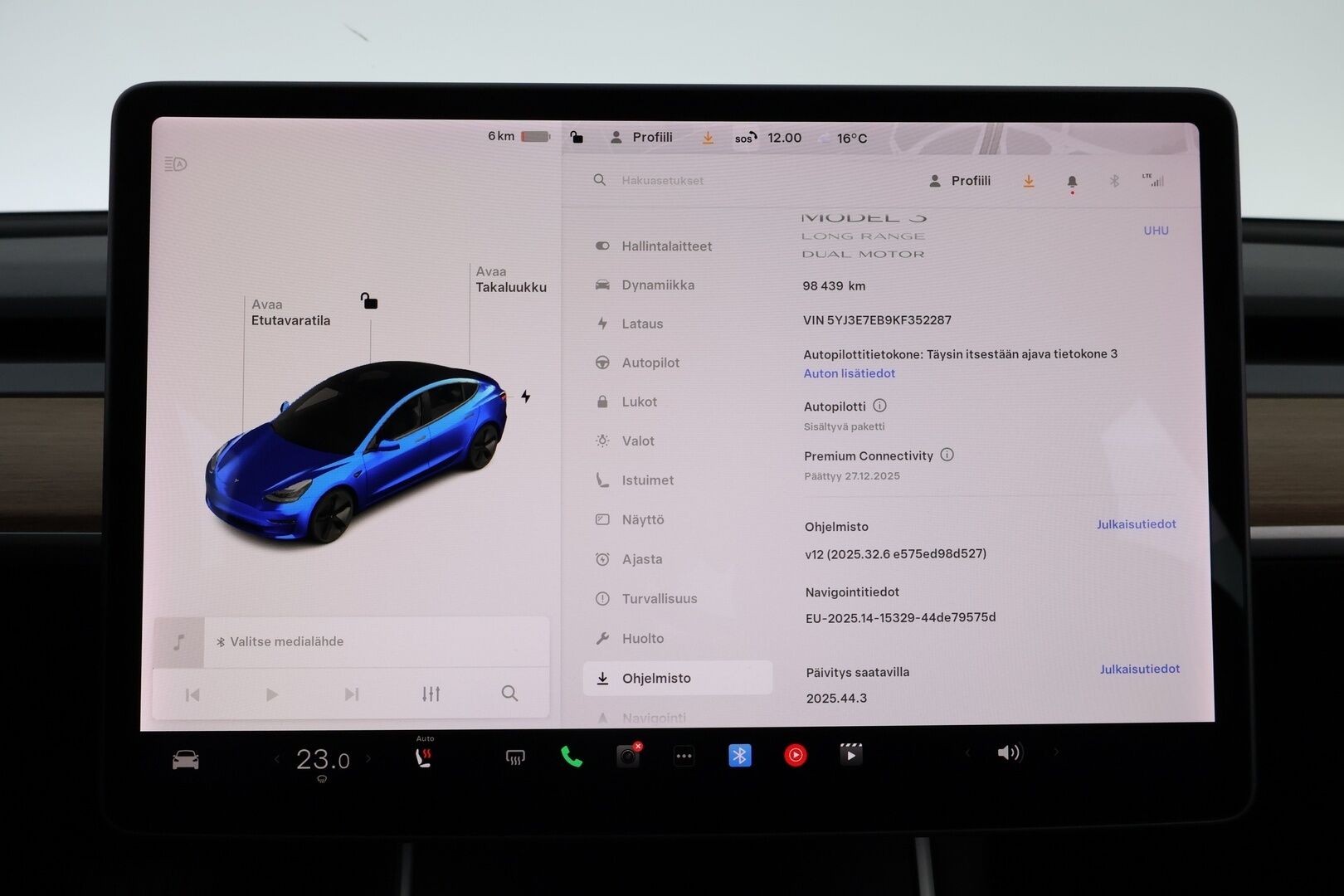 Tesla Model 3 2019 Long Range Dual Motor AWD * Vetokoukku / Lasikatto / Nahkasisusta / Sähköpenkit / ACC / BLIS / Peruutuskamera - 2x Renkaat alkuperäisvantein / Akku kuntotarkastettu / Juuri tullut Tampereelle! - HULLU BLACKWEEK KORKOTARJOUS 2,49%
