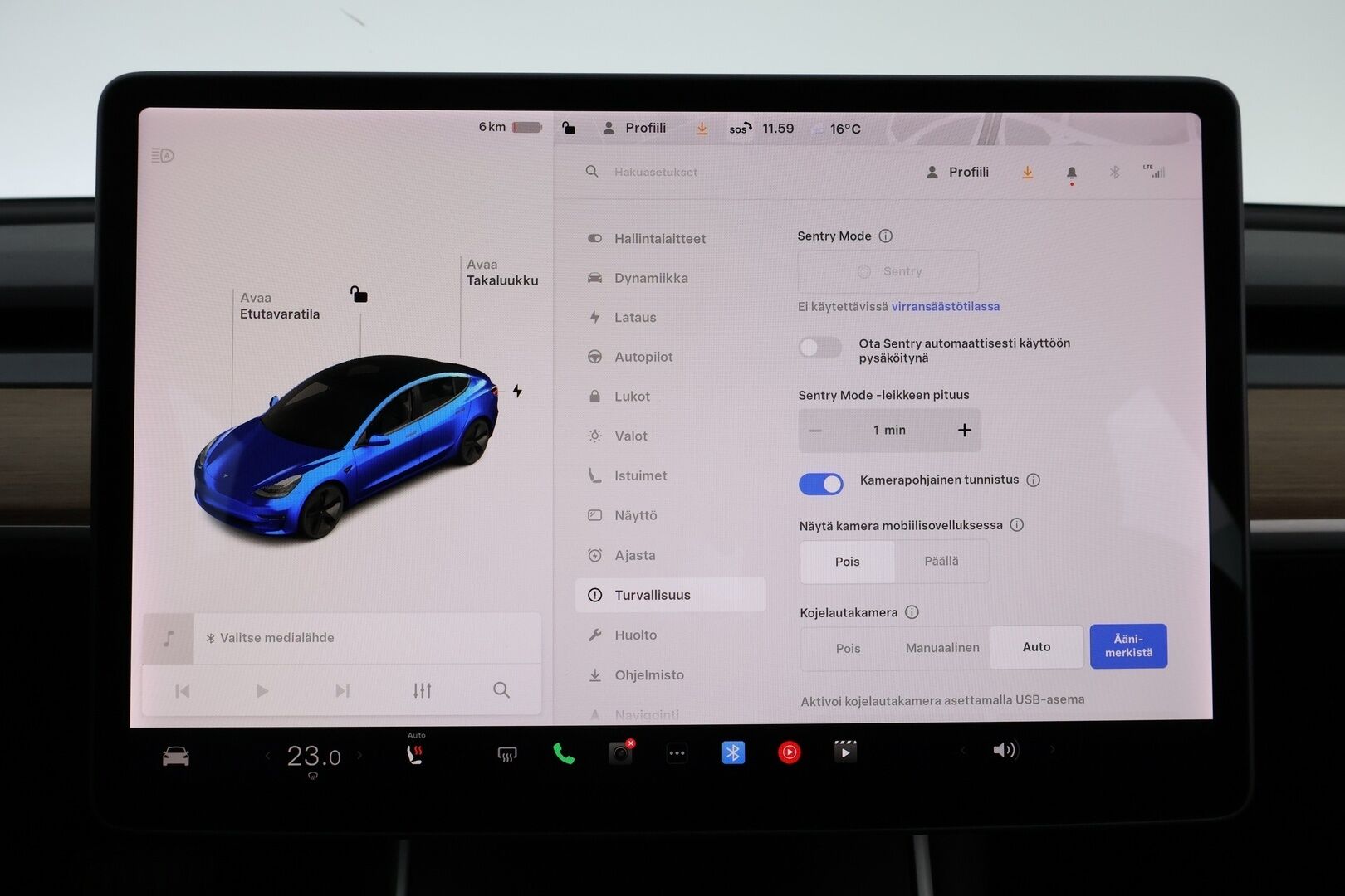 Tesla Model 3 2019 Long Range Dual Motor AWD * Vetokoukku / Lasikatto / Nahkasisusta / Sähköpenkit / ACC / BLIS / Peruutuskamera - 2x Renkaat alkuperäisvantein / Akku kuntotarkastettu / Juuri tullut Tampereelle!