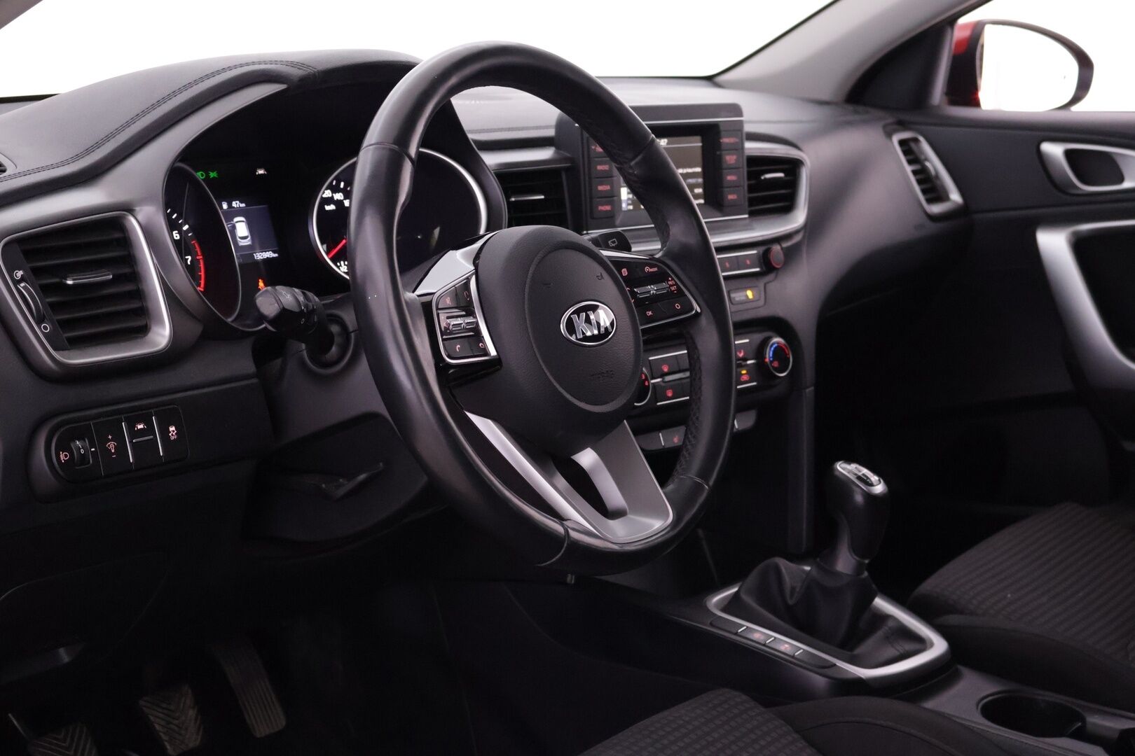 Kia Ceed 2019 1,0 T-GDI ISG 120hv LX SW EcoDynamics - Suomi-auto | Koukku | Lohkolämmitin | Vakkari | Tutkat | Merkkihuollettu | Kahdet uudet renkaat