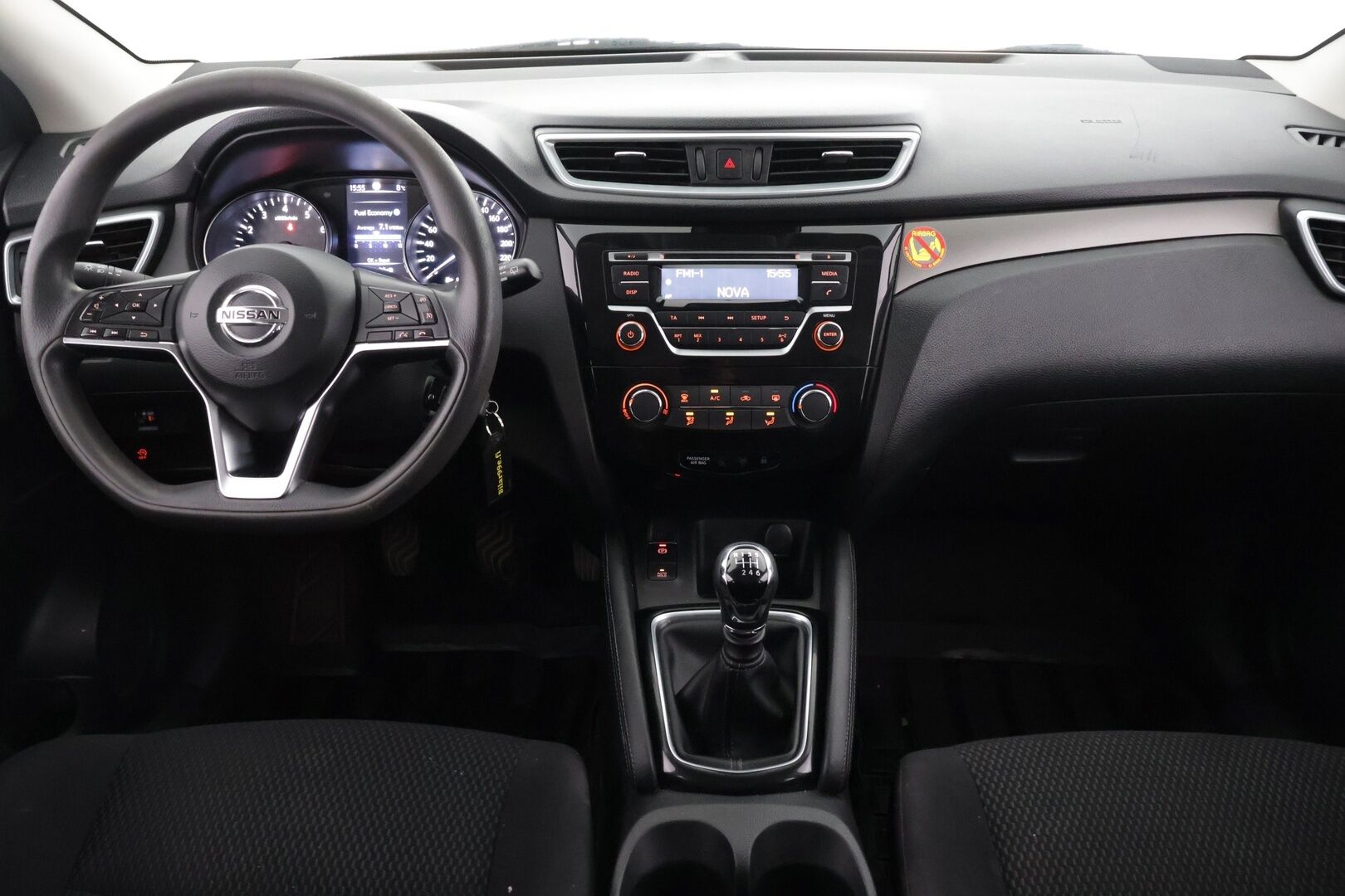 Nissan Qashqai 2019 DIG-T 140 Visia 2WD 6M/T - */ MYYDÄÄN HUUTOKAUPAT.COM / 2.om Suomi-auto / Vakkari / Ilmastointi / Lohko / Tutkat / 2x renkaat /*