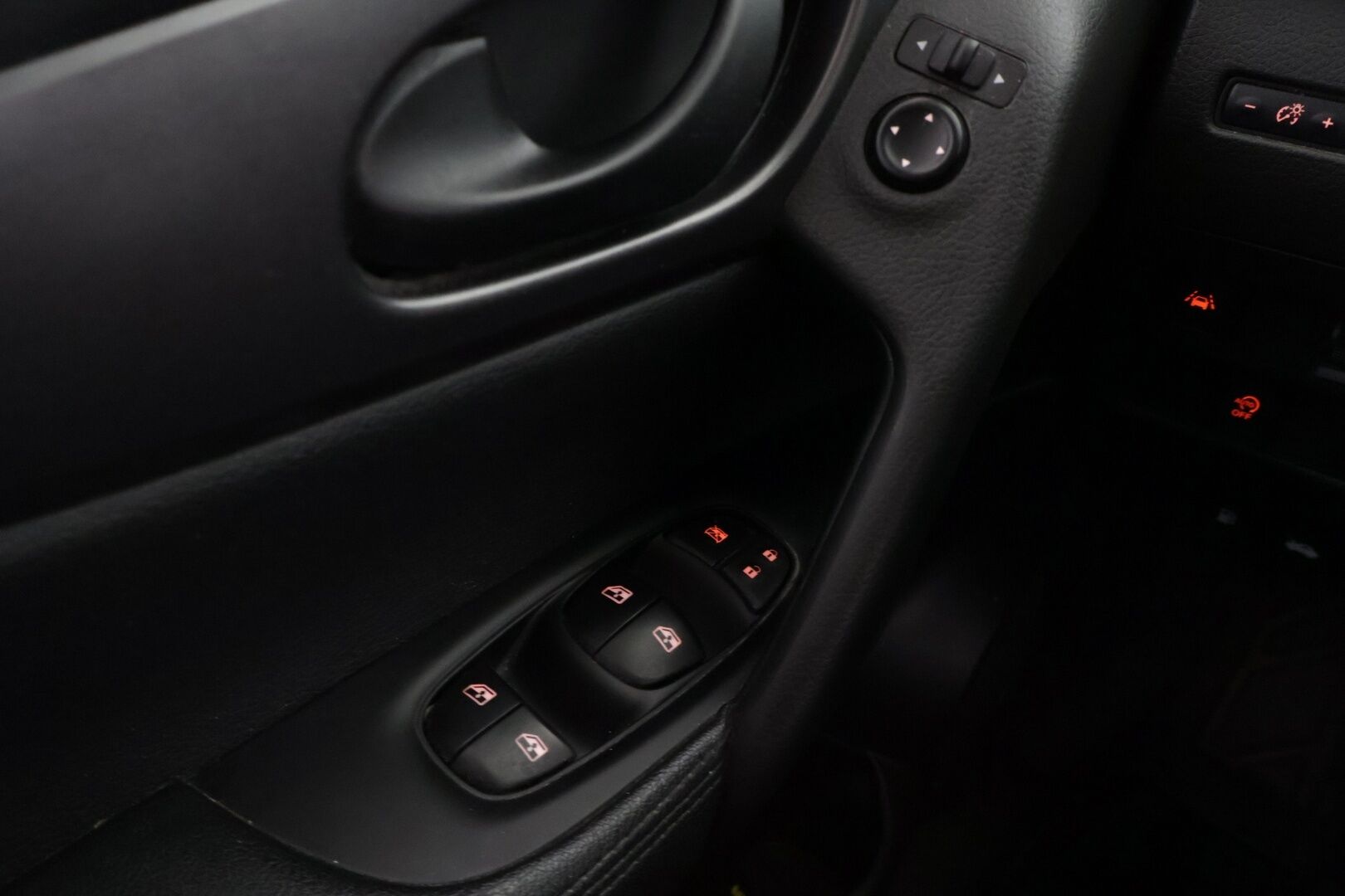 Nissan Qashqai 2019 DIG-T 140 Visia 2WD 6M/T - */ MYYDÄÄN HUUTOKAUPAT.COM / 2.om Suomi-auto / Vakkari / Ilmastointi / Lohko / Tutkat / 2x renkaat /*