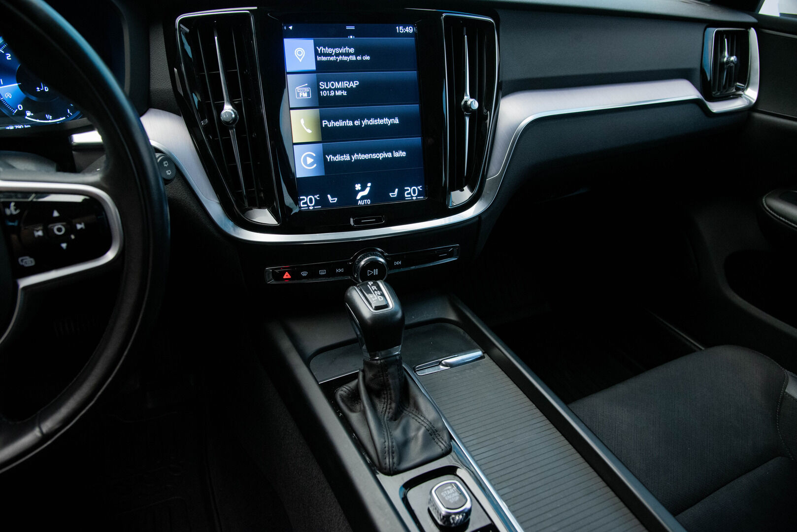 Volvo V60 2019 D3 AWD Business aut - ** Suomi-auto / Webasto / P.tutkat / Vakkari / Koukku / APP-Connect **