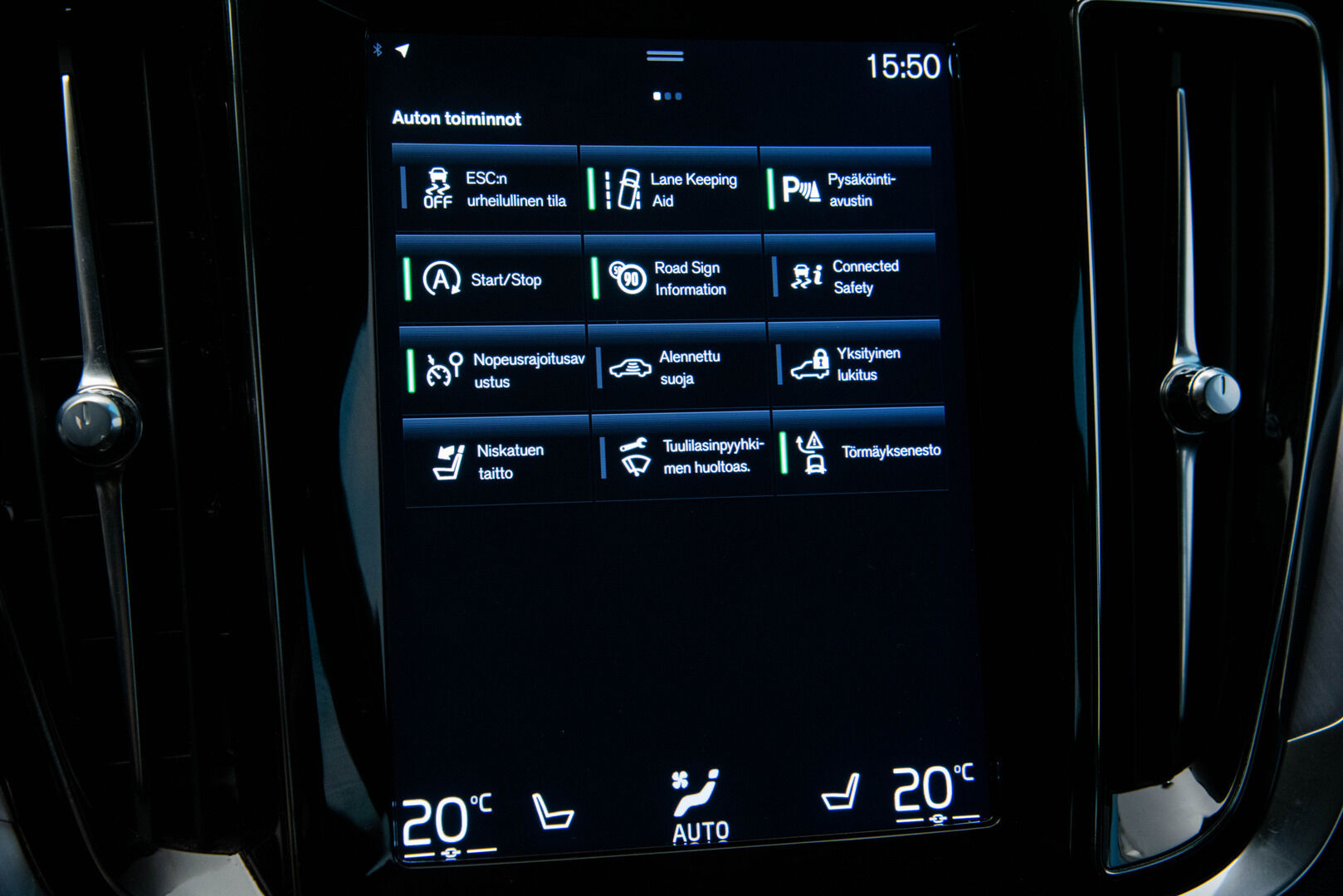 Volvo V60 2019 D3 AWD Business aut - ** Suomi-auto / Webasto / P.tutkat / Vakkari / Koukku / APP-Connect **