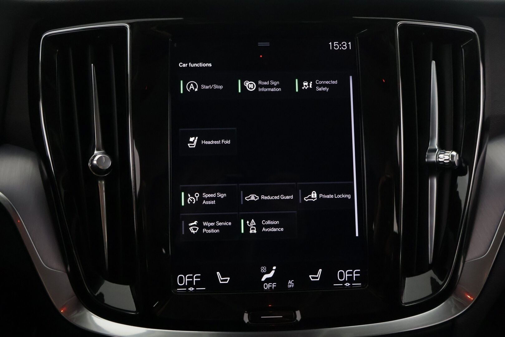 Volvo V60 2019 D3 AWD Business aut ** Suomi-auto / Webasto / P.tutkat / Vakkari / Koukku / APP-Connect ** - Alv-vähennyskelpoinen / Hyvin pidetty / Särmä historia!