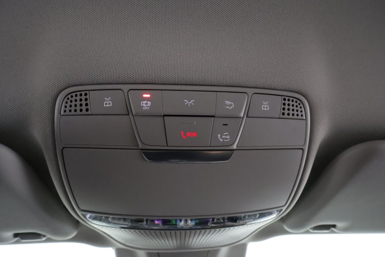 Mercedes-Benz E 2019 300 de A Business Avantgarde Edition EQ Power * Multibeam / P.Kamera / Sportpenkit / Katveavustin / Widescreen / Koukku - Suomi-auto / Kahdet renkaat