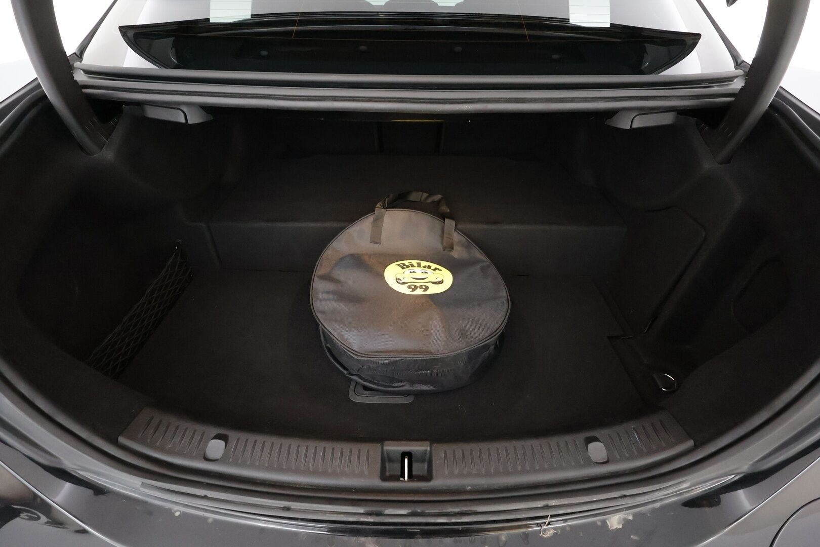 Mercedes-Benz E 2019 300 de A Business Avantgarde Edition EQ Power * Multibeam / P.Kamera / Sportpenkit / Katveavustin / Widescreen / Koukku - Suomi-auto / Kahdet renkaat