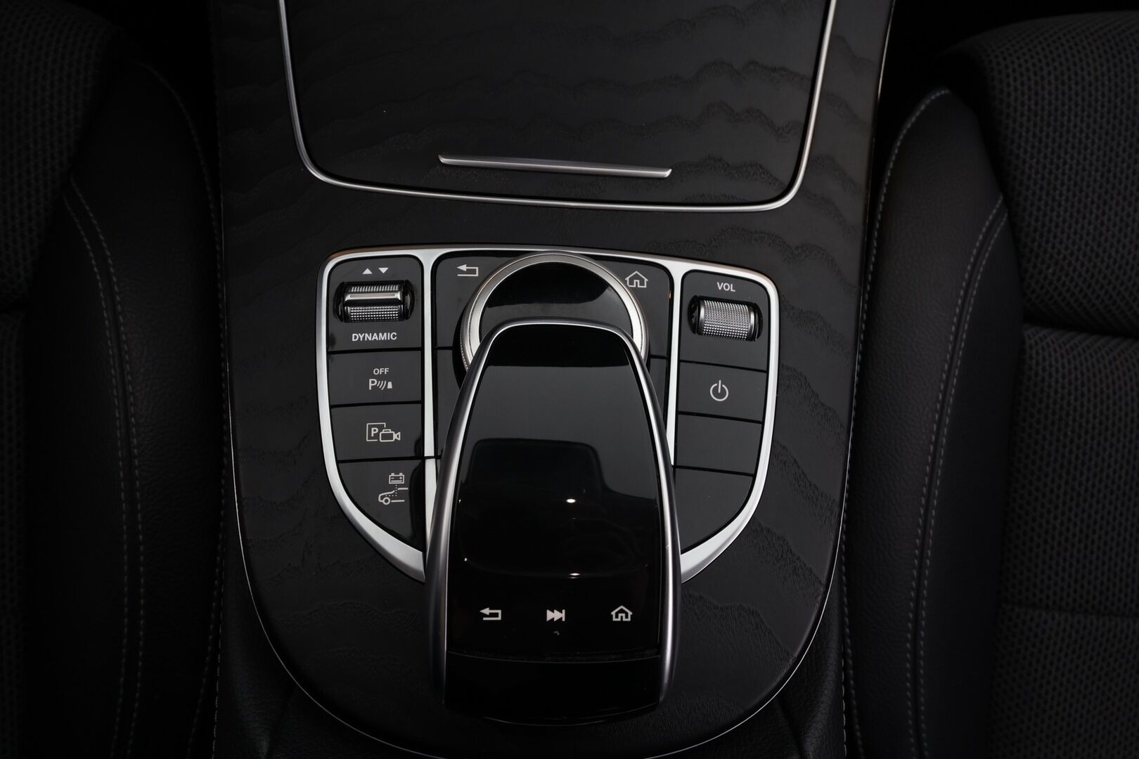 Mercedes-Benz E 2019 300 de A Business Avantgarde Edition EQ Power * Vetokoukku / Multibeam LED / Peruutuskamera / Widescreen / Sporttipenkit / BLIS - Suomi-auto / Kahdet renkaat / Siisti yksilö! - HULLUT AVAJAISHULINAT KORKOTARJOUS 3,29 %