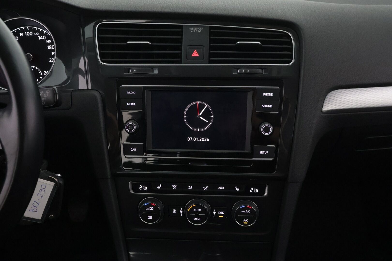 Volkswagen Golf 2019 Trendline 1,0 TSI 63 kW (85 hv) */ Suomi-auto / Webasto / Vakkari / Ilmastointi / 2x renkaat /* - Juuri huollettu / Hihna tehty 05/25 / Hyvät renkaat