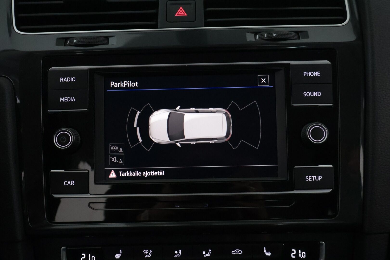 Volkswagen Golf 2019 Trendline 1,0 TSI 63 kW (85 hv) */ Suomi-auto / Webasto / Vakkari / Ilmastointi / 2x renkaat /* - Juuri huollettu / Hihna tehty 05/25 / Hyvät renkaat