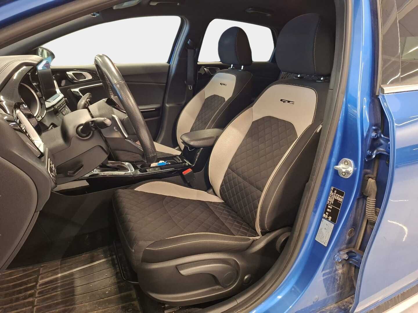 Kia ProCeed 2019 1,4 T-GDI ISG 140hv GT-Line Business Premium SB DCT A/T EcoDynamics 18" *ACC / P.Kamera / Navi / JBL* - 1.OM Suomi-auto / Merkkihuollettu / Kahdet renkaat ja vanteet