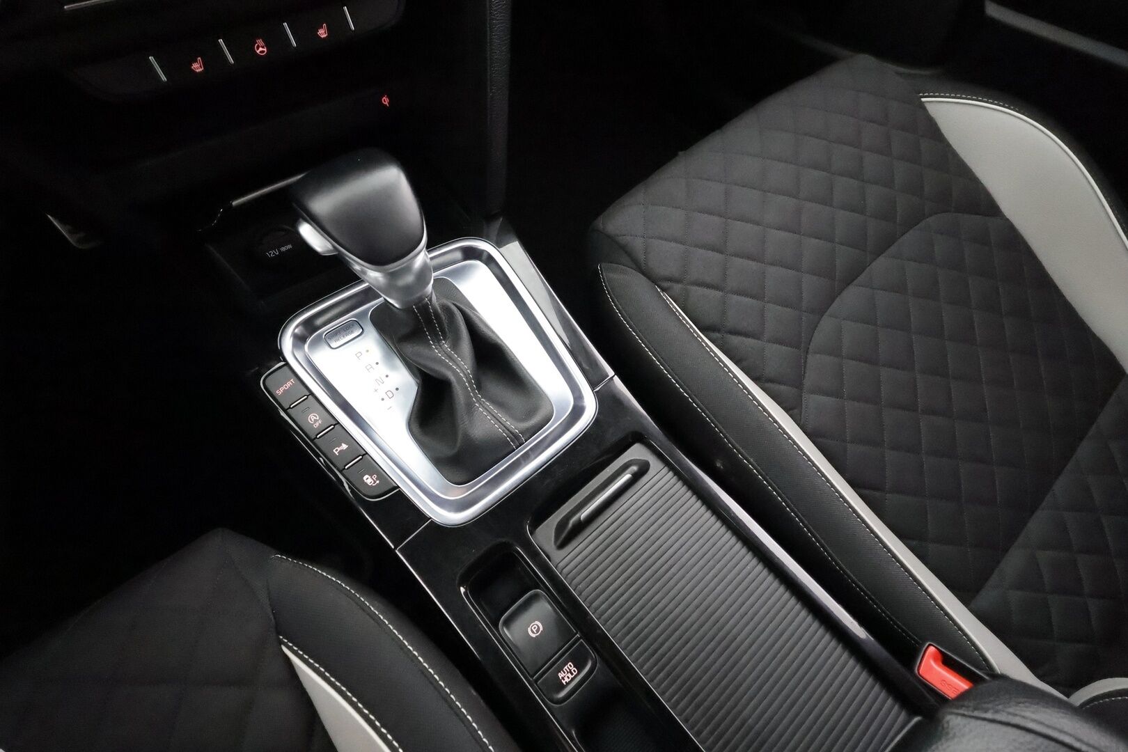 Kia ProCeed 2019 1,4 T-GDI ISG 140hv GT-Line Business Premium SB DCT A/T EcoDynamics * ACC / JBL / Lohko+Sisä / Navi * - P.kamera / Suomi-auto / Kahdet renkaat aluvanteilla