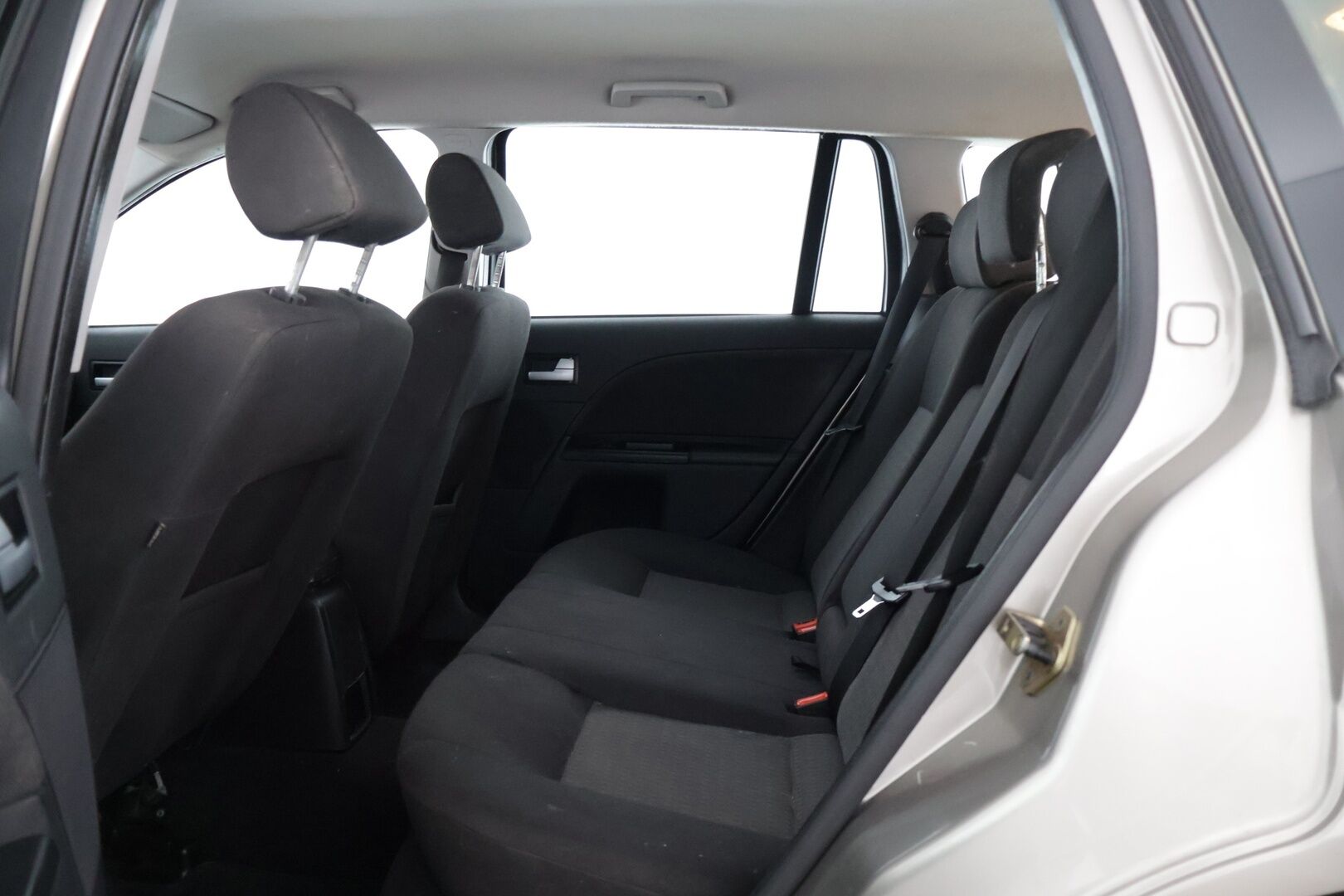 Ford Mondeo 2003 5D MONDEO STW 1.8-BWY/275 - * Tämä auto myydään Huutokaupat.com *