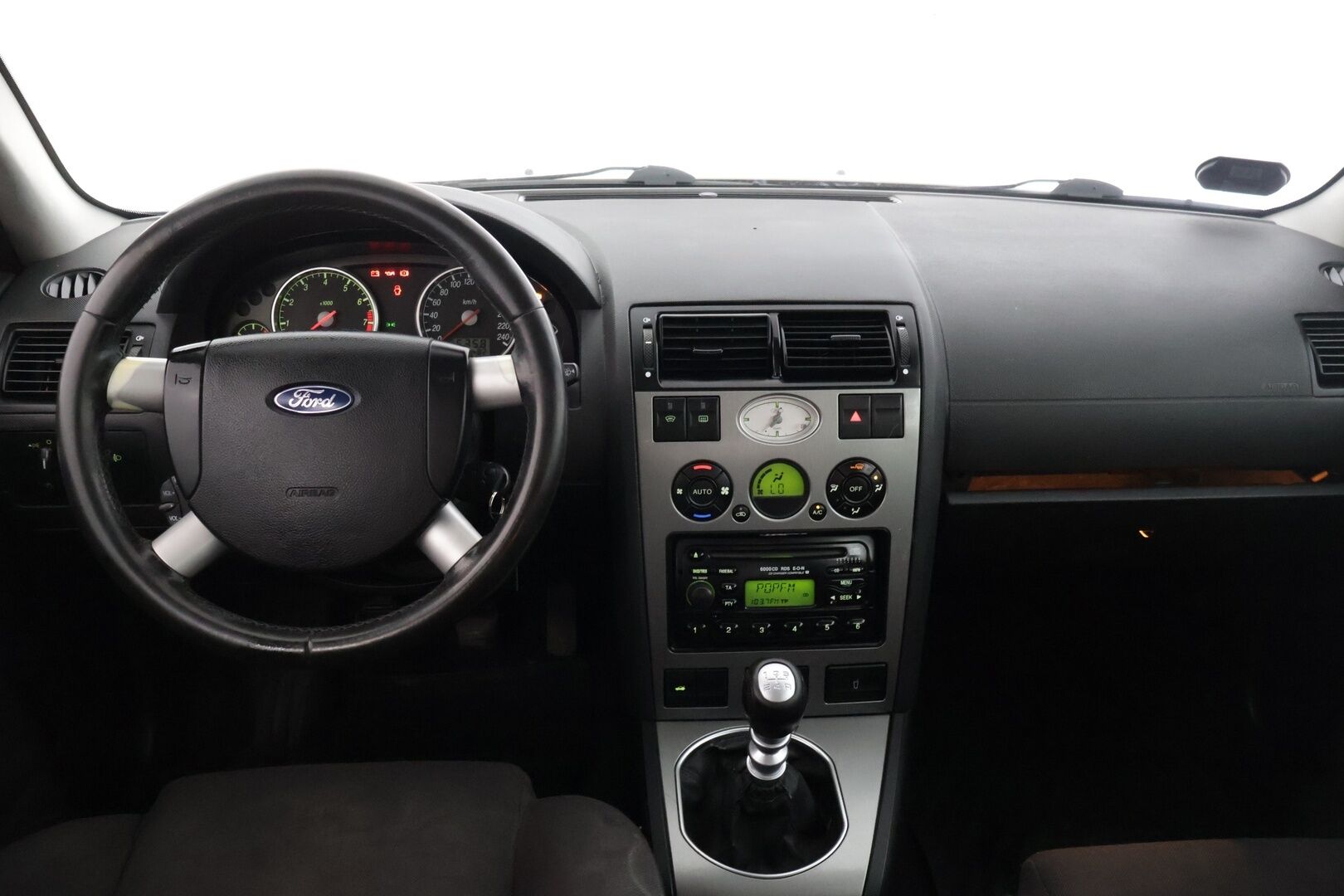 Ford Mondeo 2003 5D MONDEO STW 1.8-BWY/275 - * Tämä auto myydään Huutokaupat.com *