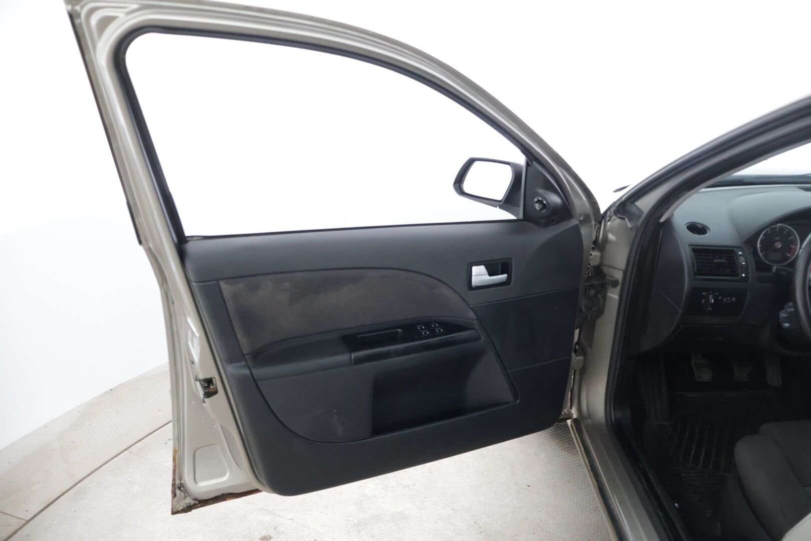 Ford Mondeo 2003 5D MONDEO STW 1.8-BWY/275 - * Tämä auto myydään Huutokaupat.com *