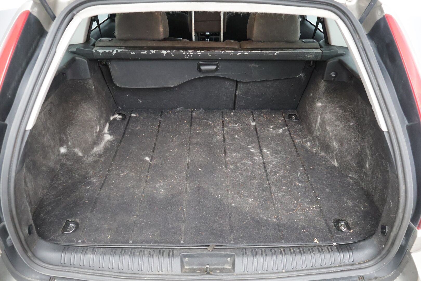 Ford Mondeo 2003 5D MONDEO STW 1.8-BWY/275 - * Tämä auto myydään Huutokaupat.com *