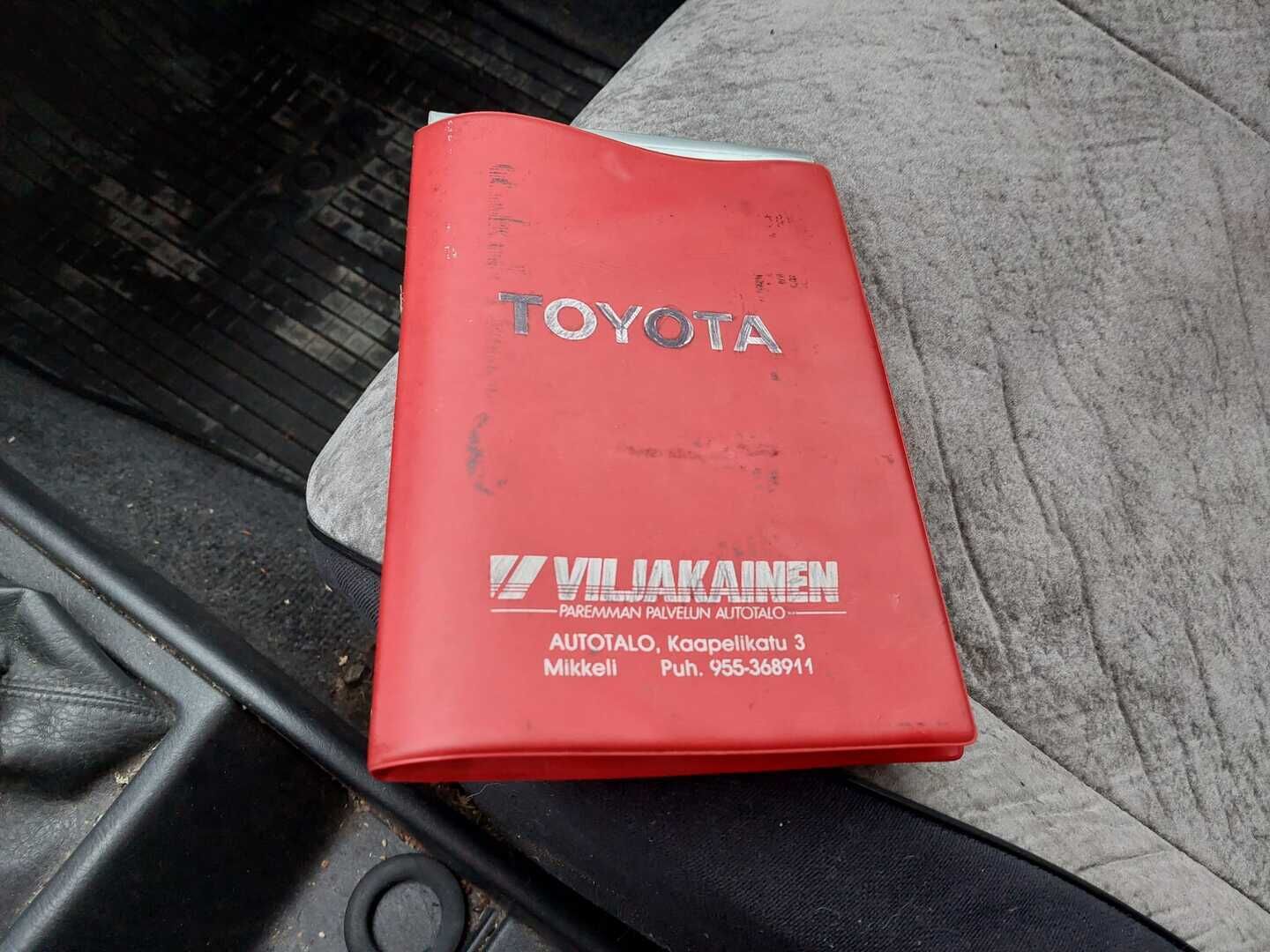 Toyota Carina 1990 1.6 XL - YritysOutlet - Myydään vain yrityksille