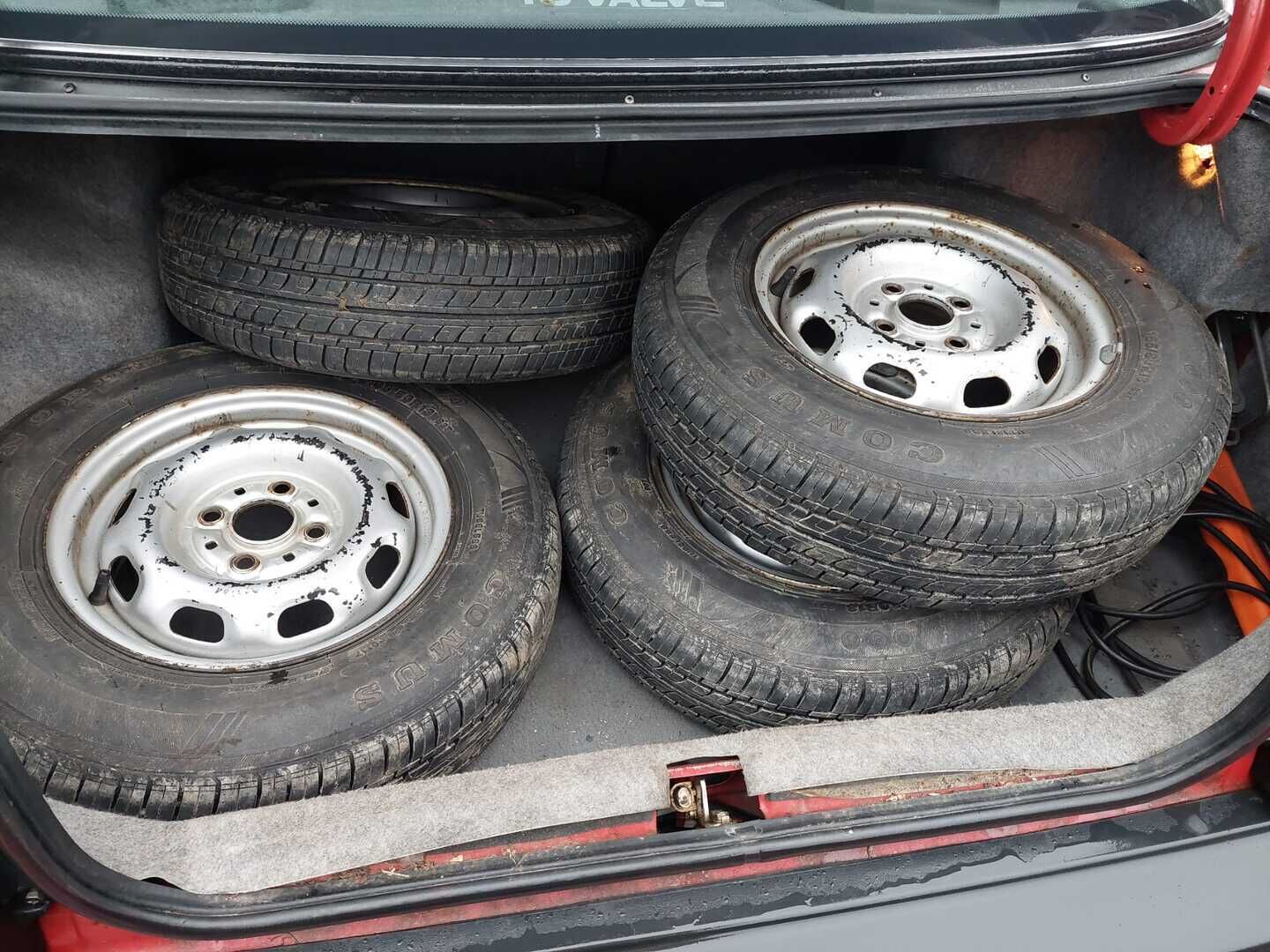 Toyota Carina 1990 1.6 XL - YritysOutlet - Myydään vain yrityksille