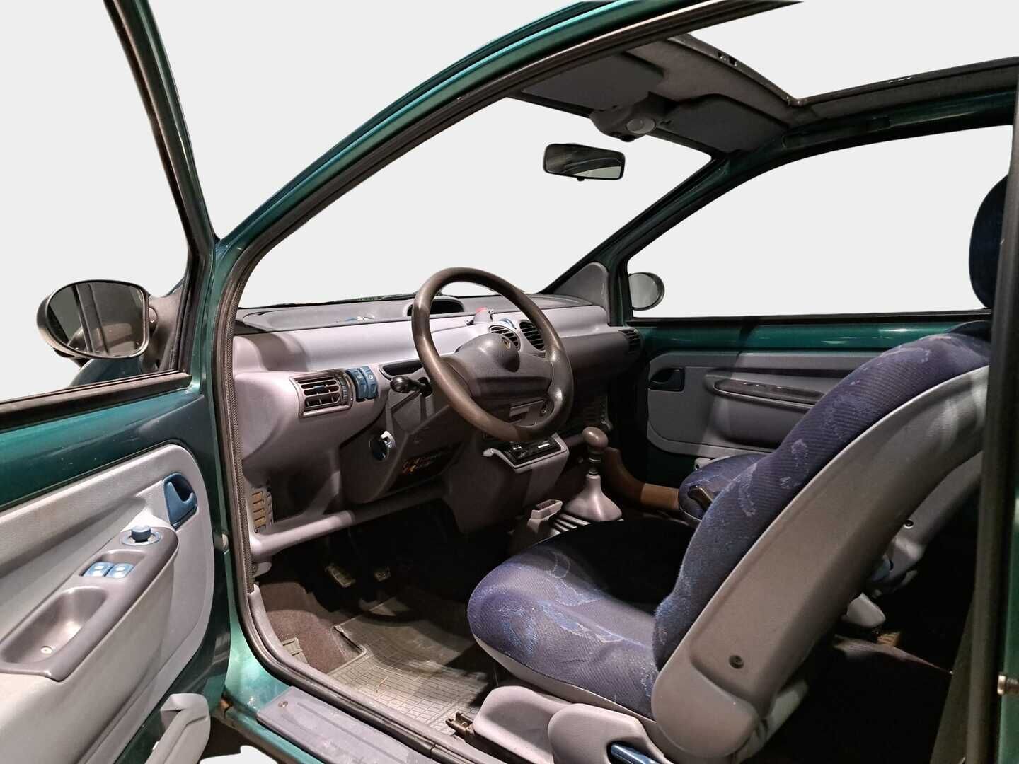 Renault Twingo 1995 2D TWINGO 1.2-C06305/234 - YritysOutlet - Myydään vain yrityksille - – Tämä auto myydään YritysOutlet -valikoimasta vain yritykselle Väri: Harmaa