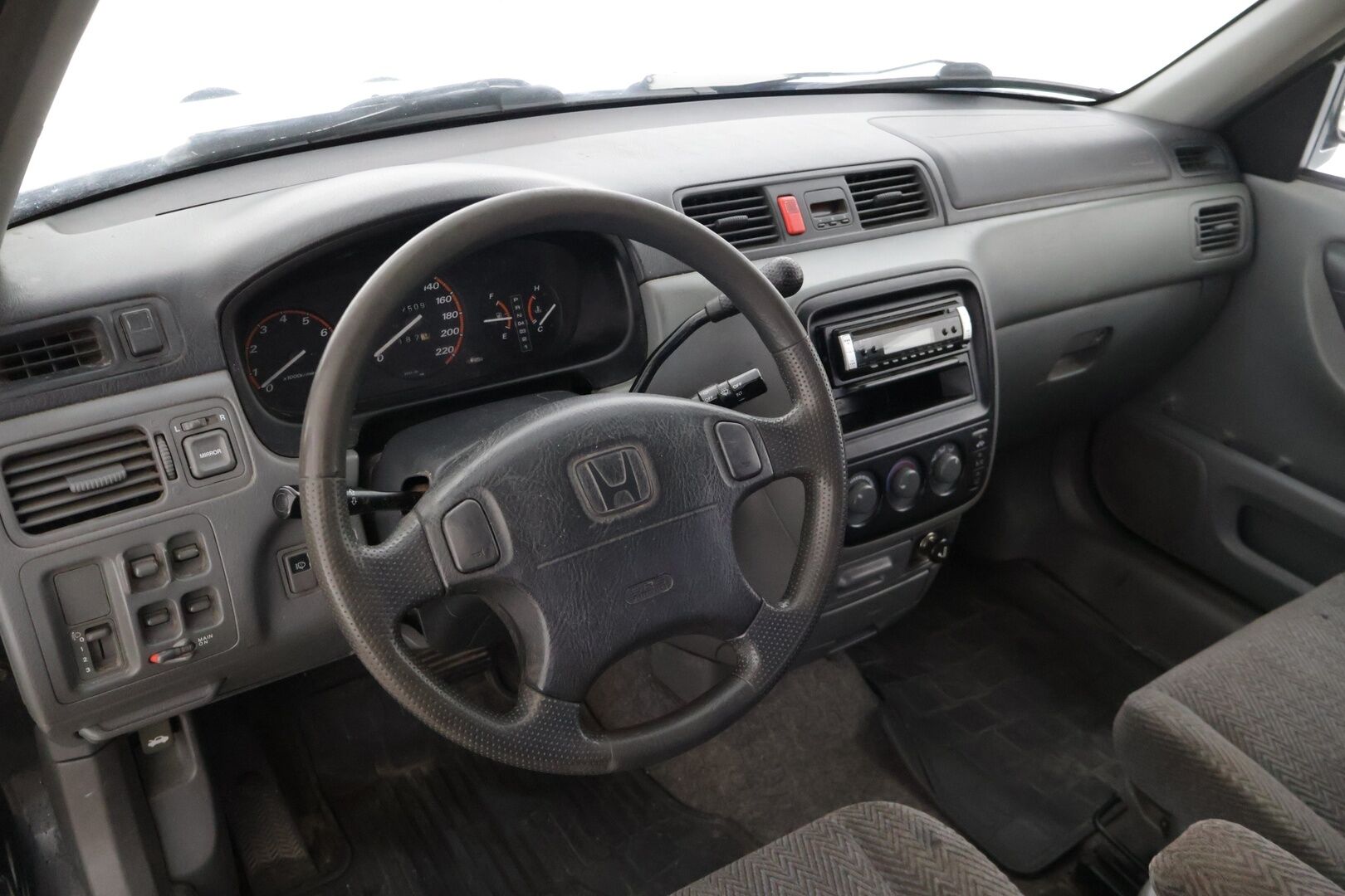 Honda CR-V 1998 4D HATCHBACK CR-V-RD1-4X4/262*Vetokoukku / Sähkökäyttöiset ikkunat /  Neliveto * - MYYDÄÄN HUUTOKAUPAT.COMISSA