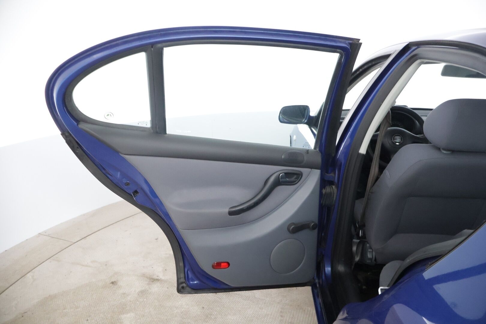 Seat Leon 2001 4D LEON HATCHBACK 1.6 - Katsastettu / Huollettu - HULLUT AVAJAISHULINAT KORKOTARJOUS 3,29 %