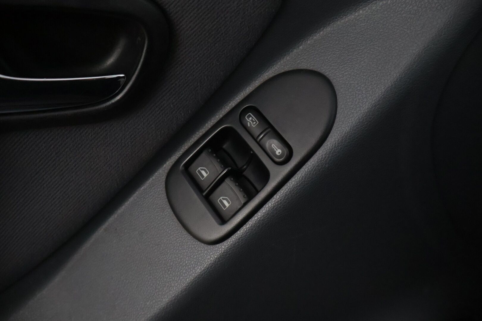 Seat Leon 2001 4D LEON HATCHBACK 1.6 - Katsastettu / Huollettu - HULLUT AVAJAISHULINAT KORKOTARJOUS 3,29 %