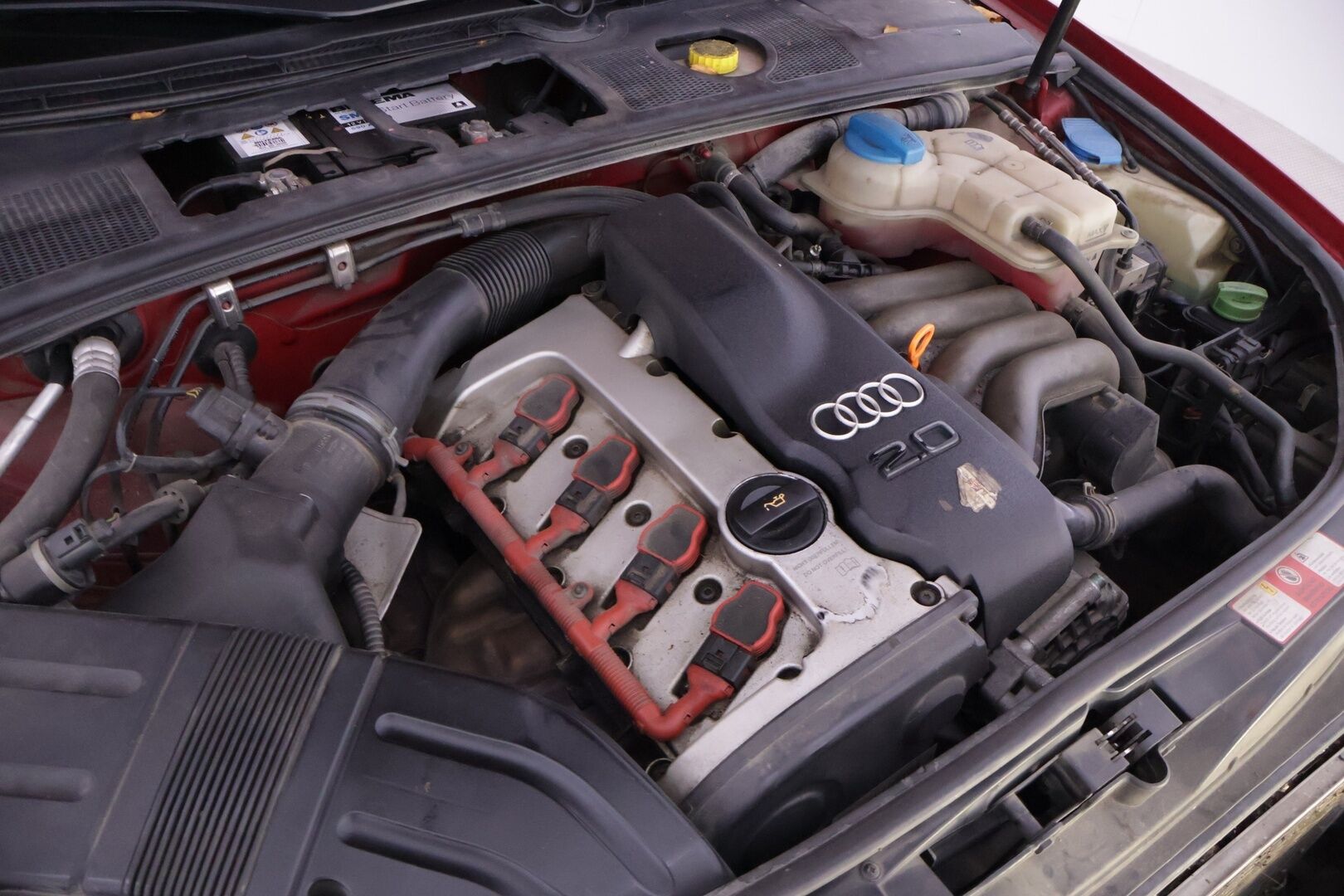 Audi A4 2003 1.8  Sedan- Myydään Huutokaupat.com - | Suomi-auto | Leimaa jälellä! | 2x renkaat ja vanteet |  Katso video huutoilmoituksesta!
