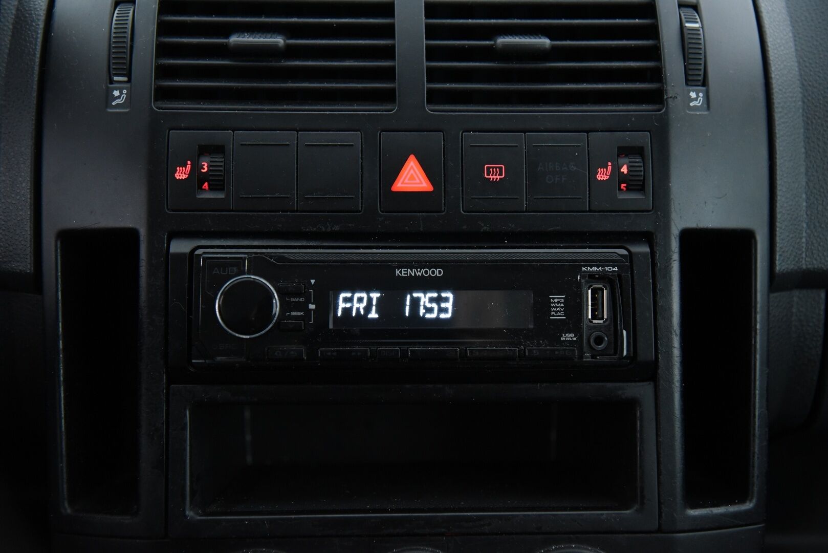 Volkswagen Polo 2003 2D POLO HATCHBACK 1.2-9N/245 / Tämä auto myydään YritysOutlet -valikoimasta vain yritykselle - 12kk leima! 