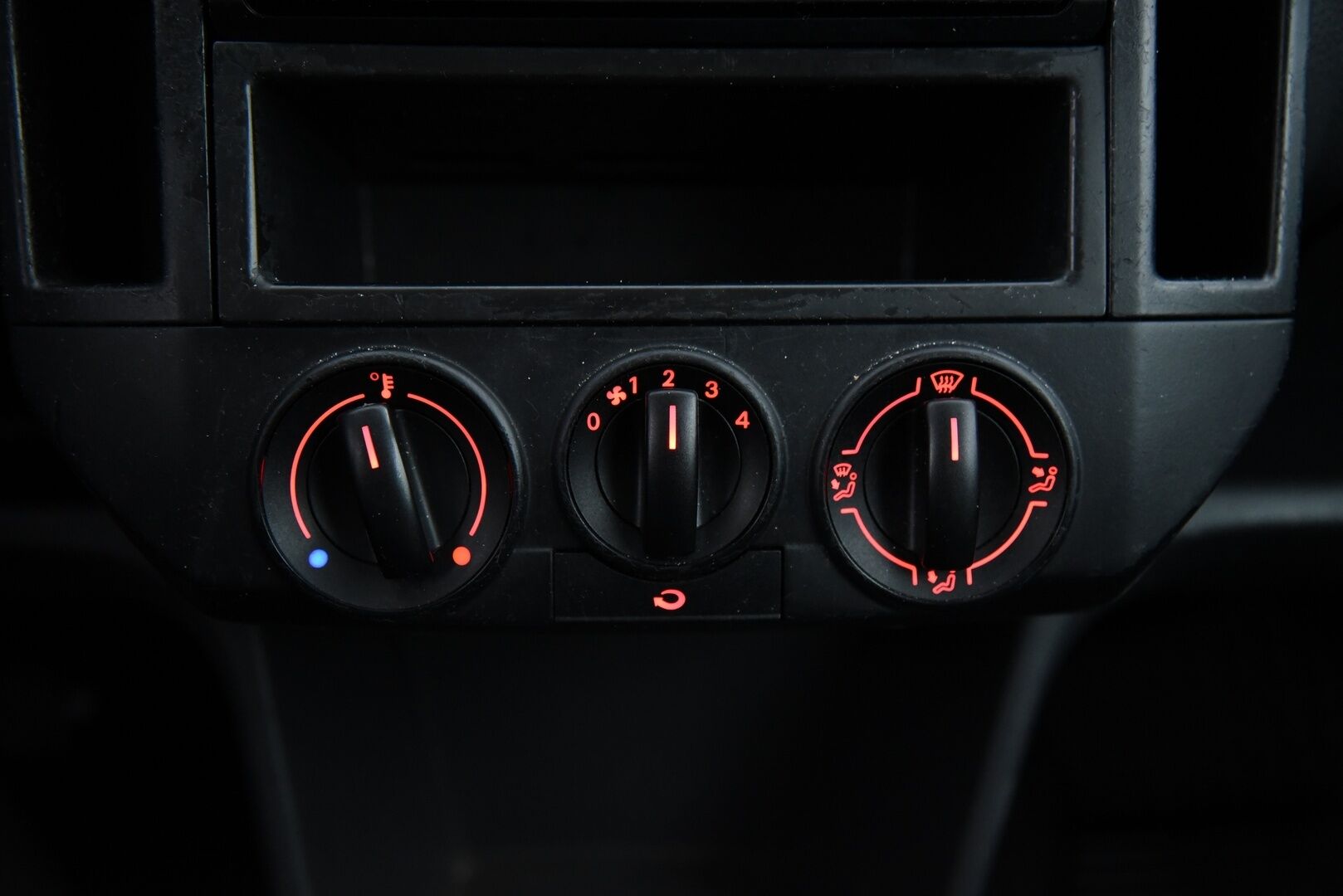 Volkswagen Polo 2003 2D POLO HATCHBACK 1.2-9N/245 / Tämä auto myydään YritysOutlet -valikoimasta vain yritykselle - 12kk leima! 