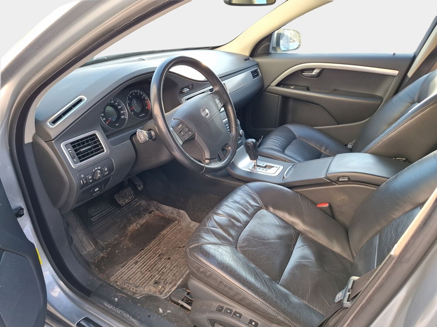 Volvo V70 2008 2,5T Summum aut / Lohko / Muistipenkki / Vakkari / Xenon / P.tutka - 2-Omisteinen Suomi-auto / Nahkasisusta / Sähkökontti / Tulossa myyntiin!