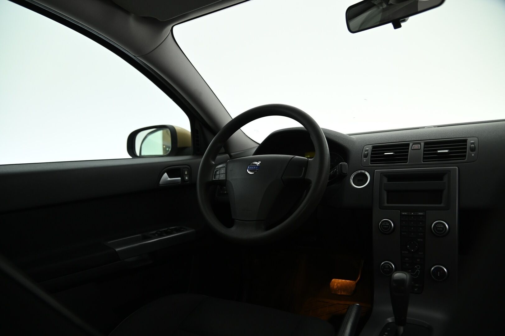 Volvo S40 2008 4D S40 SEDAN 2.4 AUT. ** Vakkari / Suomiauto / Lohko / Autoilmastointi / Kahdet renkaat ** - Merkkihuollettu / Pirteä Suomiauto!