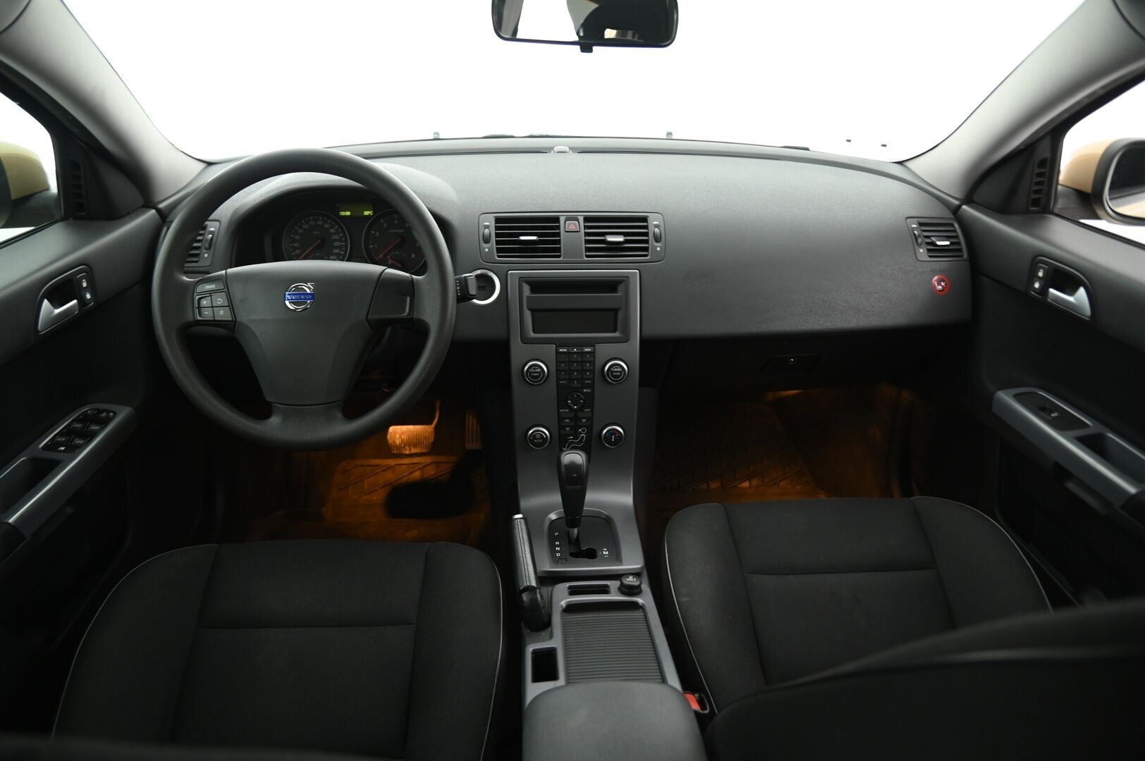 Volvo S40 2008 4D S40 SEDAN 2.4 AUT. ** Vakkari / Suomiauto / Lohko / Autoilmastointi / Kahdet renkaat ** - Merkkihuollettu / Pirteä Suomiauto!