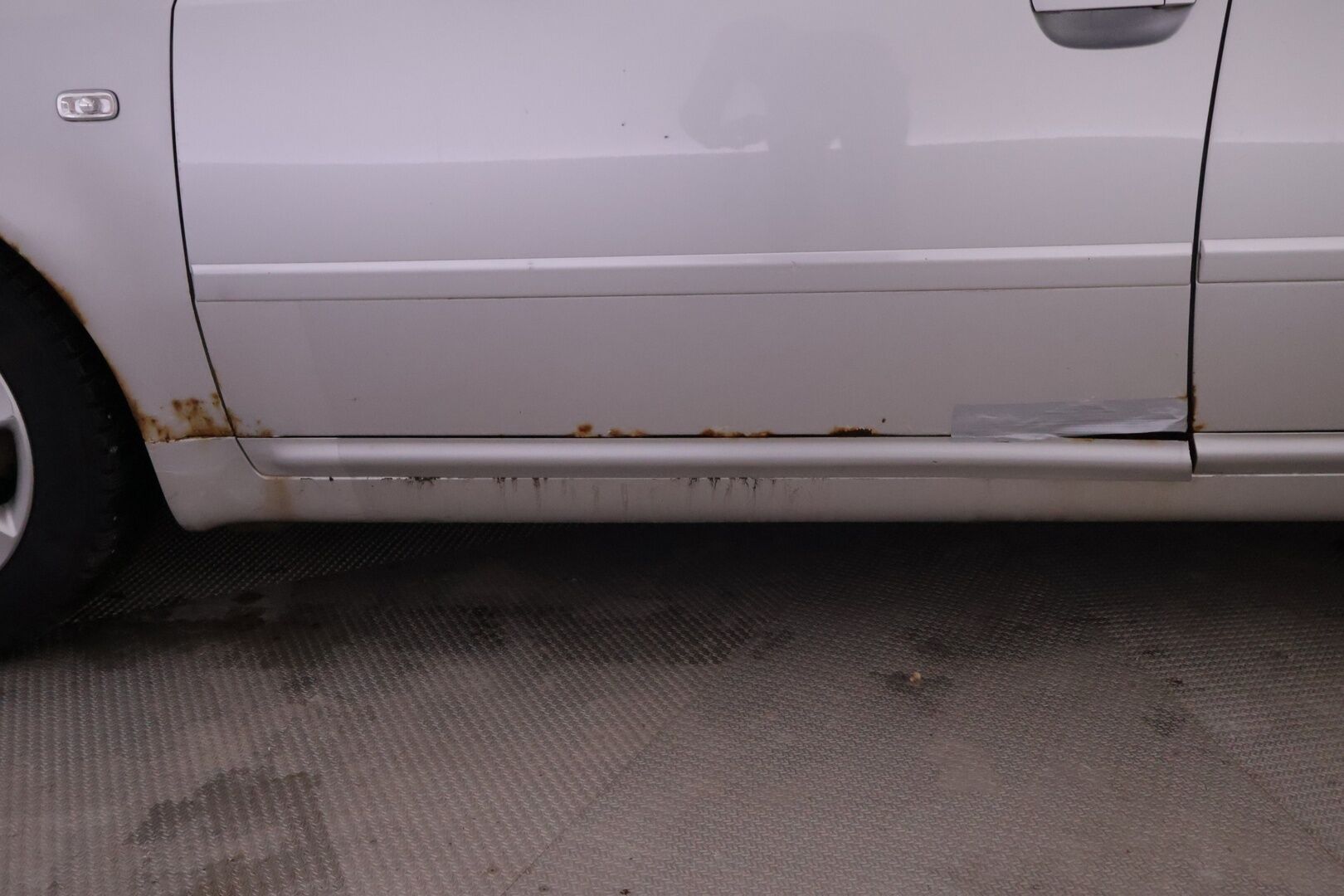 Audi A6 2004 1.9 TDI 96 kW - YritysOutlet - Myydään vain yrityksille - Webasto / Kahdet renkaat! 