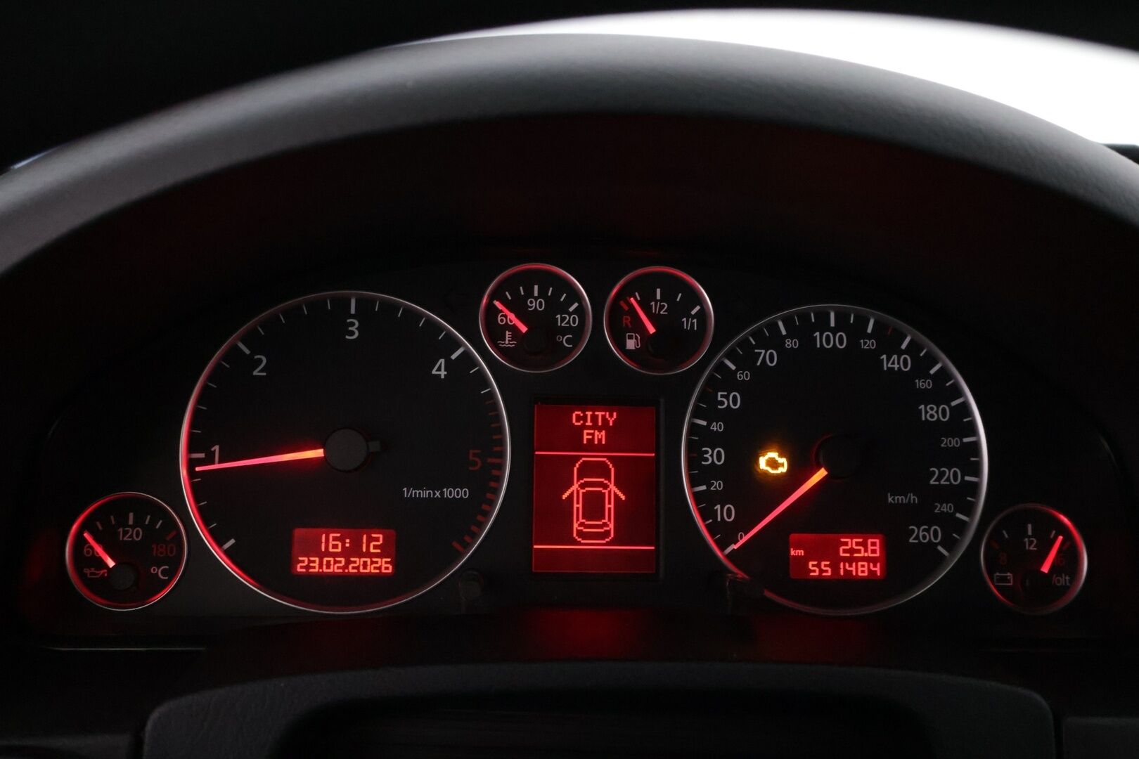 Audi A6 2004 1.9 TDI 96 kW - YritysOutlet - Myydään vain yrityksille - Webasto / Kahdet renkaat! 