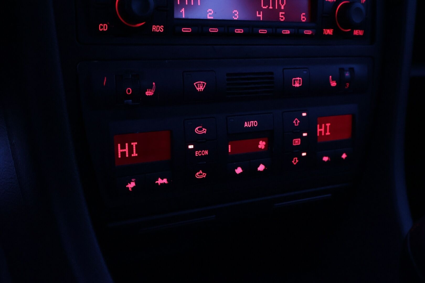 Audi A6 2004 1.9 TDI 96 kW - YritysOutlet - Myydään vain yrityksille - Webasto / Kahdet renkaat! 