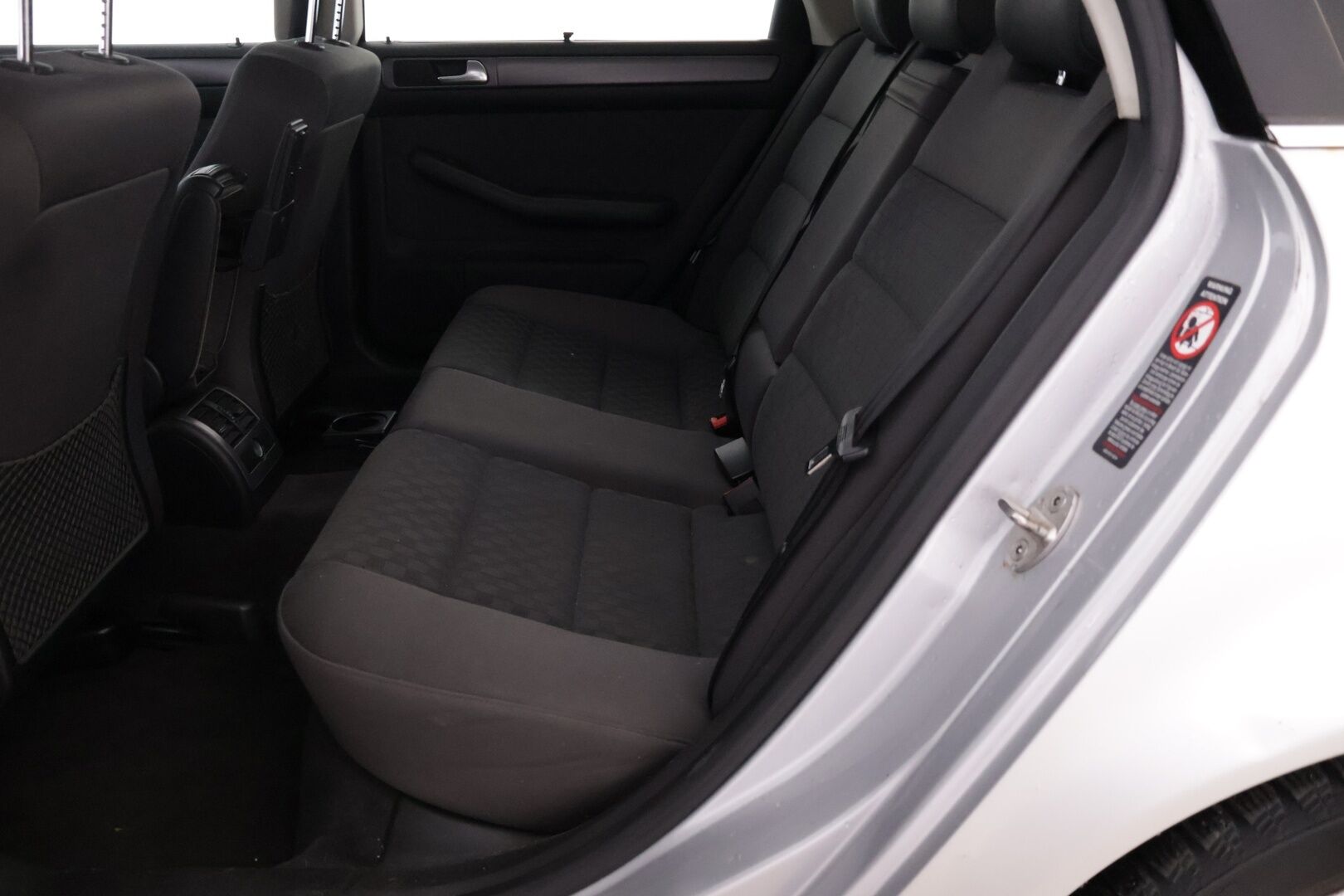 Audi A6 2004 1.9 TDI 96 kW - YritysOutlet - Myydään vain yrityksille - Webasto / Kahdet renkaat! 