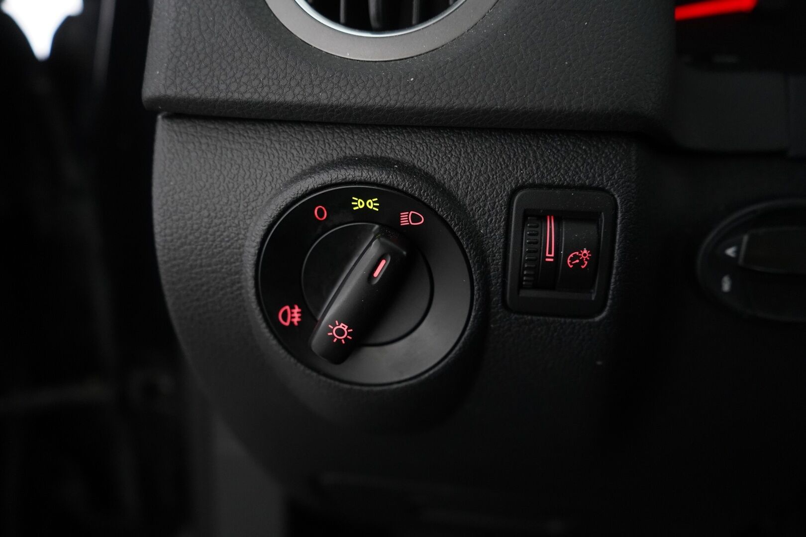 Volkswagen Tiguan 2009 Trend & Fun 2,0 TDI 103 kW, Tiptronic-autom. 4MOTION *HUUTOKAUPAT.COM* - Huutokaupat.com