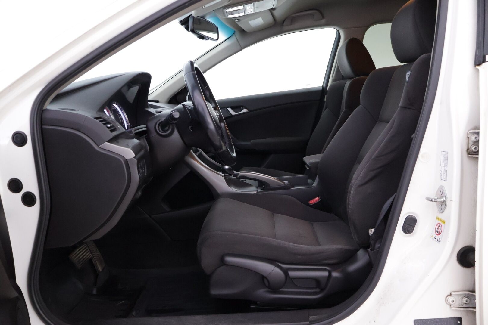 Honda Accord 2010 4D DSL 2,2 i-DTEC Elegance AT Business - Myydään huutokaupat.com*