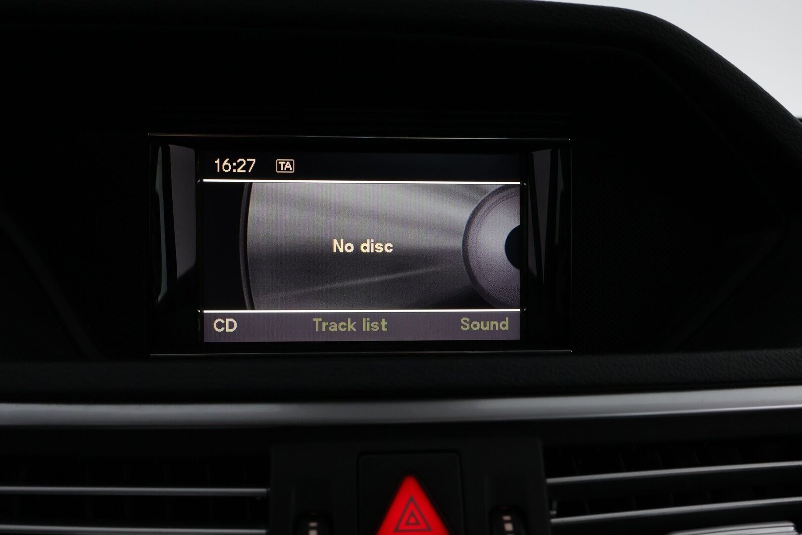 Mercedes-Benz E 2009 250 CDI BE A Business * Suomiauto / Panorama / Vetokoukku / Puolinahkasisusta / Xenon / Sähköpenkit / Lohko & Sisäpistoke - Vakkari / Juuri tullut Tampereelle / 2x Renkaat! - HULLU BLACKWEEK KORKOTARJOUS 2,49%