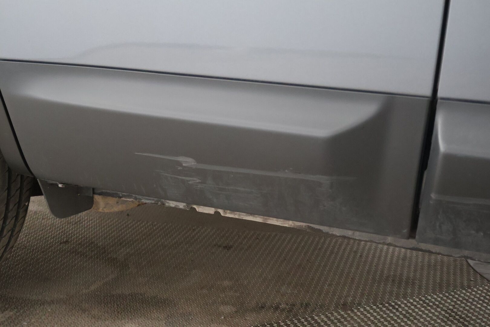 Nissan Qashqai 2009 1,6 Visia 5 MT 2 WD / YritysOutlet - Myydään vain yrityksille - 2x renkaat / luottopeli!