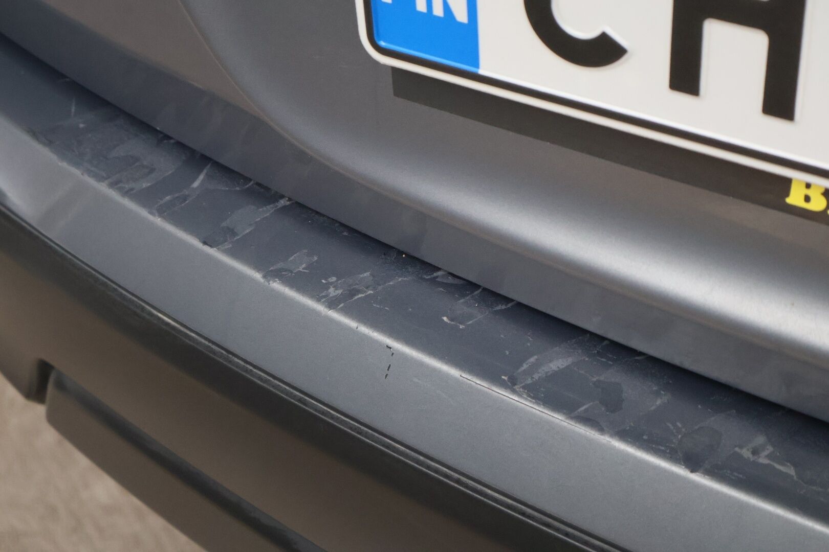 Nissan Qashqai 2009 1,6 Visia 5 MT 2 WD / YritysOutlet - Myydään vain yrityksille - 2x renkaat / luottopeli!