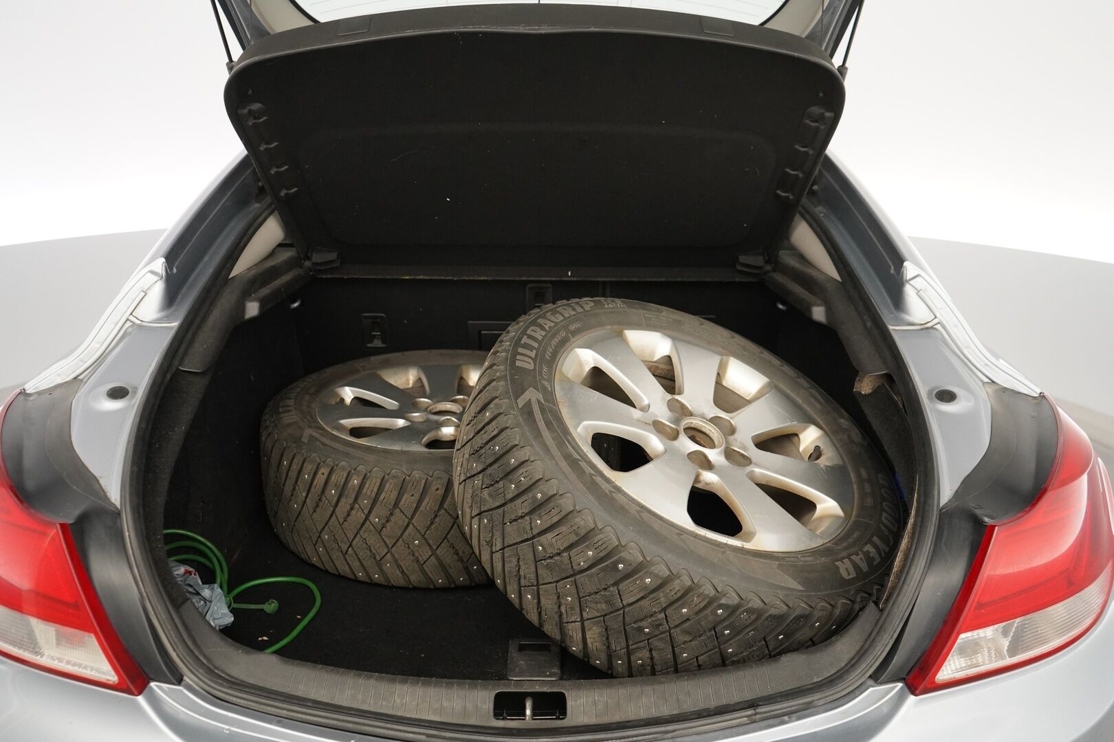 Opel Insignia 2009 * MYYDÄÄN HUUTOKAUPAT.COM *