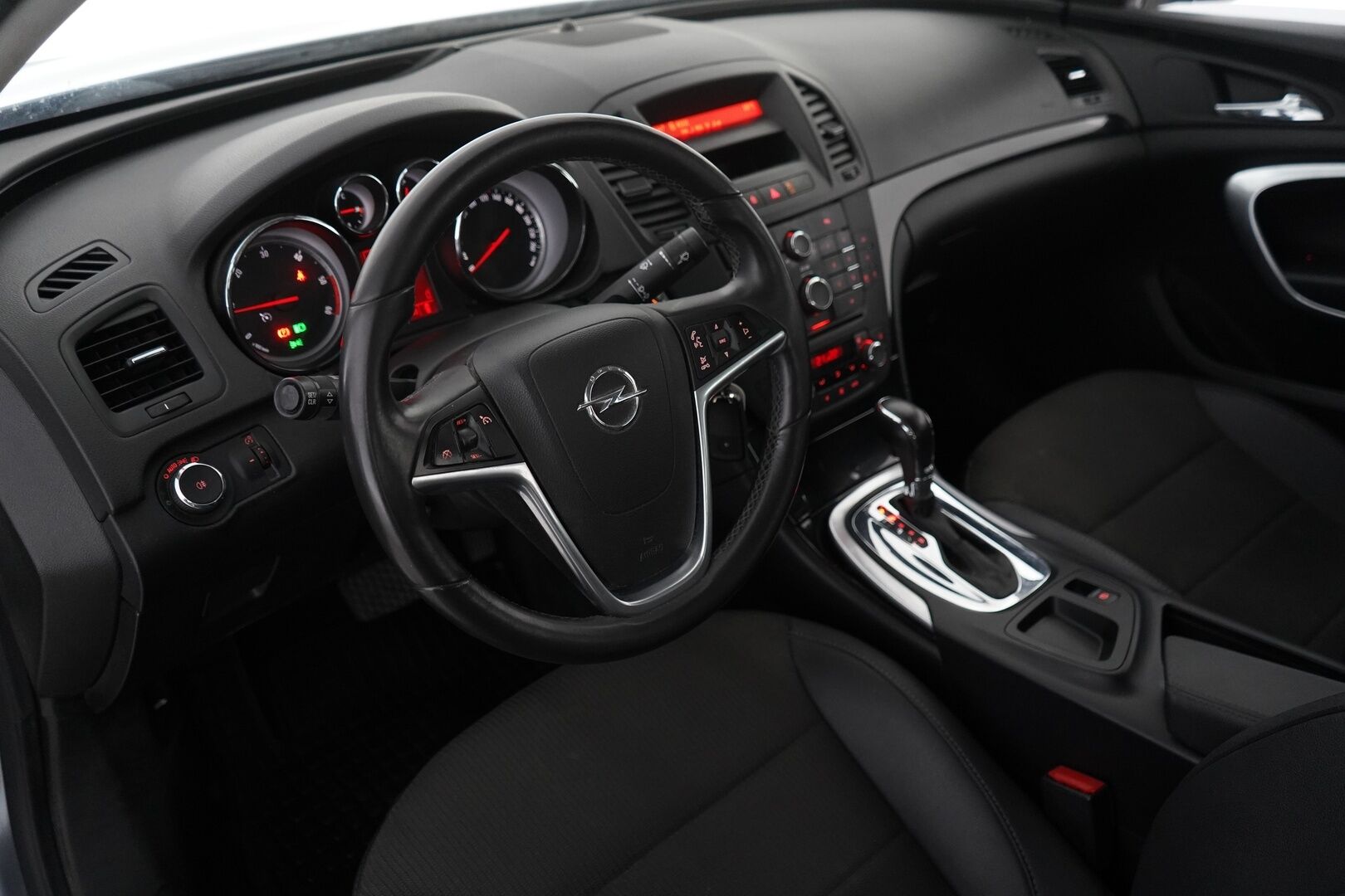 Opel Insignia 2009 * MYYDÄÄN HUUTOKAUPAT.COM *