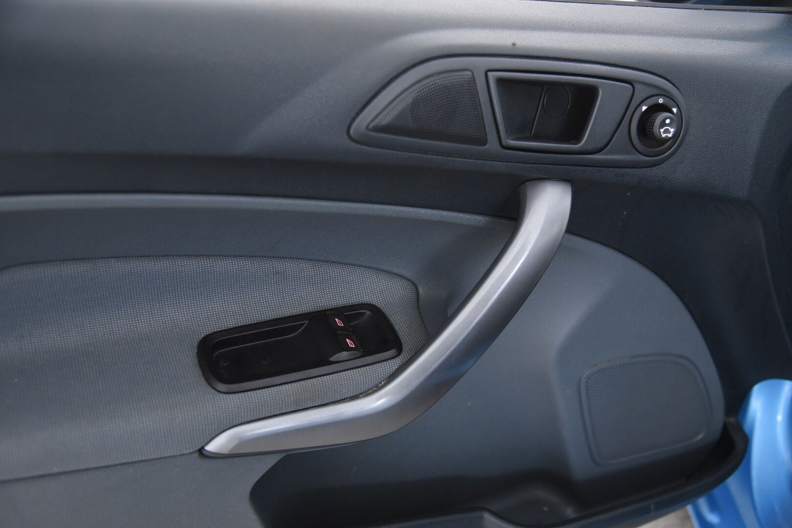 Ford Fiesta 2009 1,25 60hv Trend M5 5-ov / Suomi-auto / Seuraava katsastus 10/26 / 2x Renkaat / - YritysOutlet - Myydään vain yrityksille - Siisti Suomi-auto pitkäaikaiselta omistajalta!