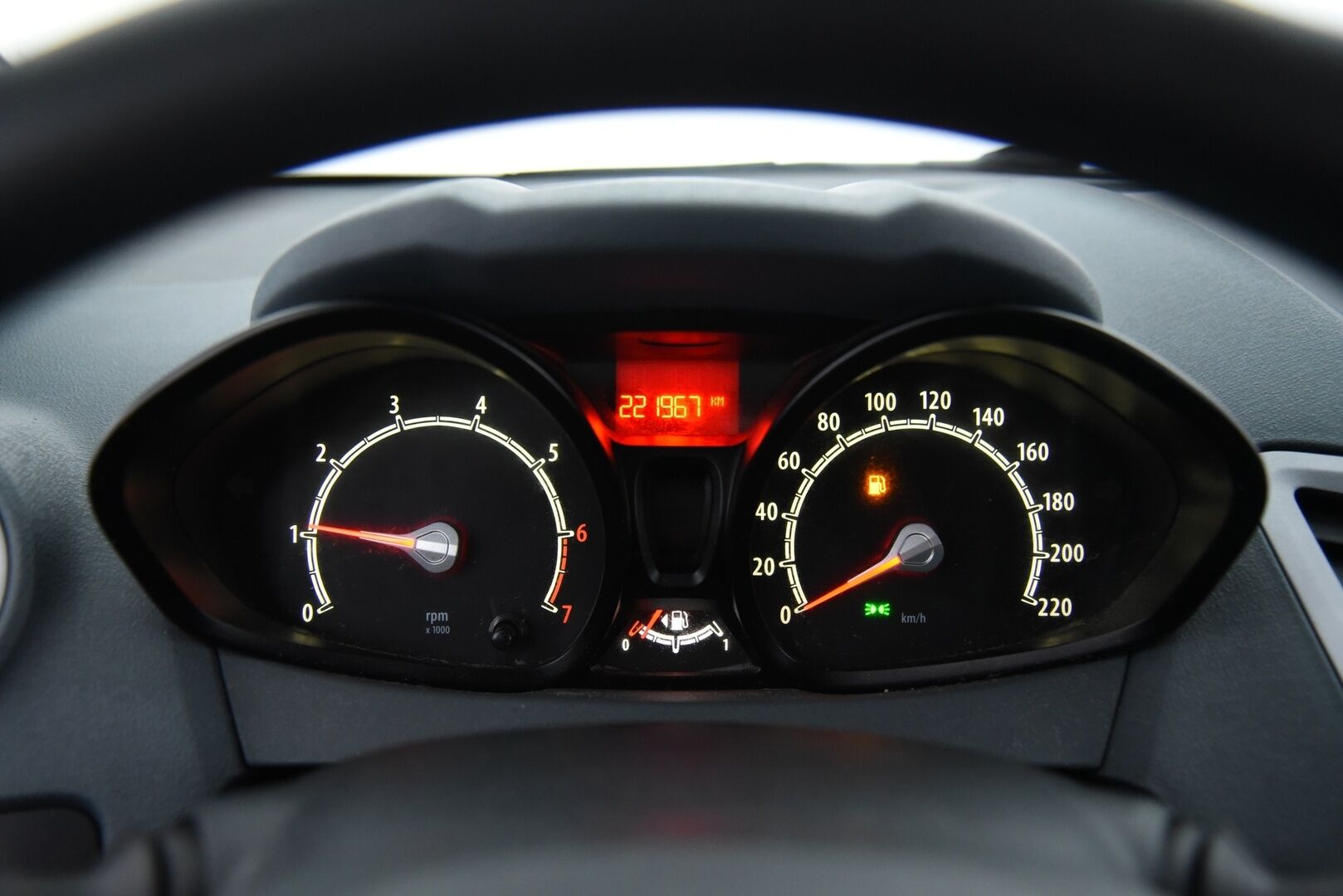 Ford Fiesta 2009 1,25 60hv Trend M5 5-ov / Suomi-auto / Seuraava katsastus 10/26 / 2x Renkaat / - YritysOutlet - Myydään vain yrityksille - Siisti Suomi-auto pitkäaikaiselta omistajalta!