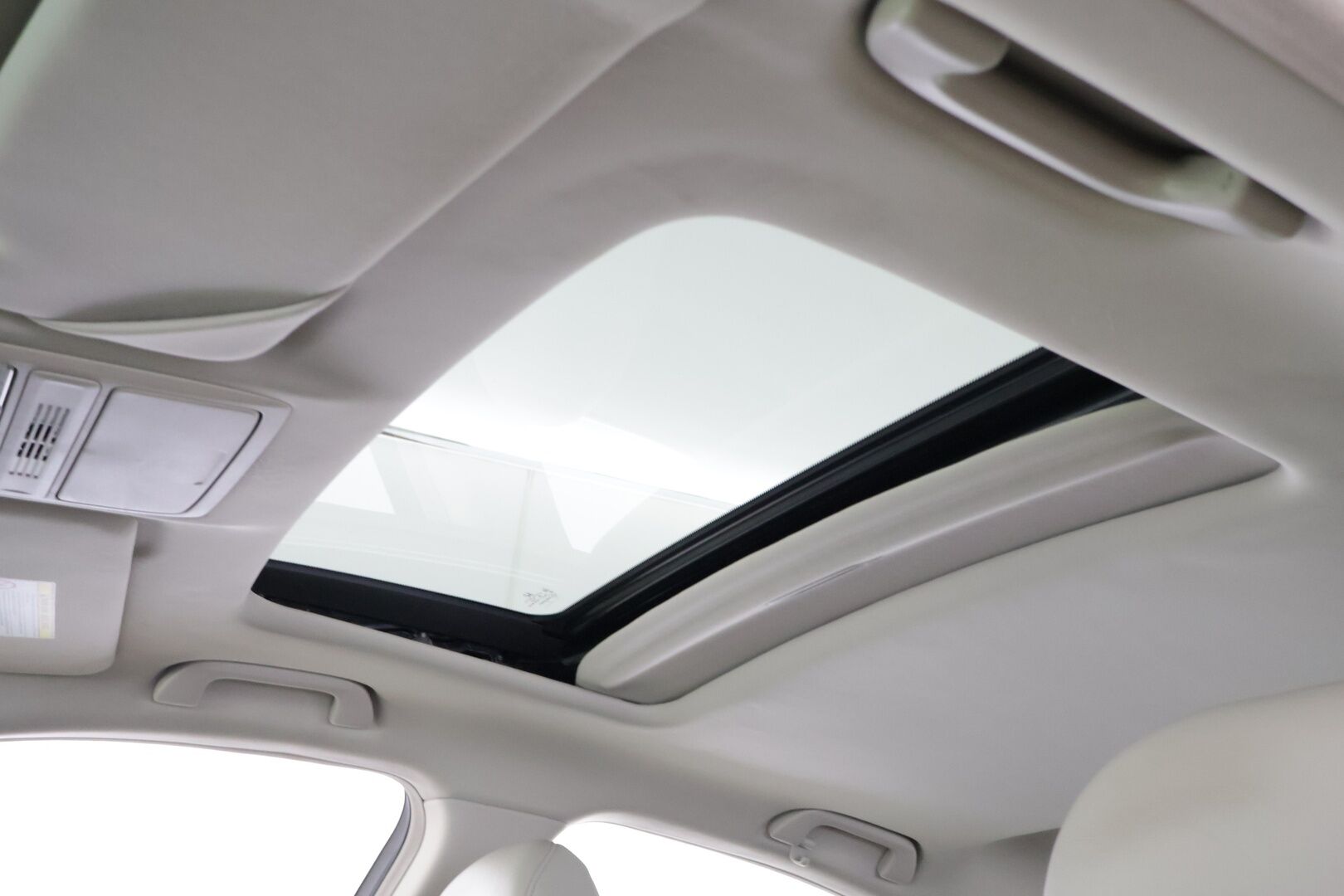 Honda Accord 2010 4D 2,4 Executive Navi AT Business - Sähkösäätöinen kuljettajanistuin muistilla / Nahkasisusta / Siisti yksilö! / Hyvin huollettu ja juuri leimattu.