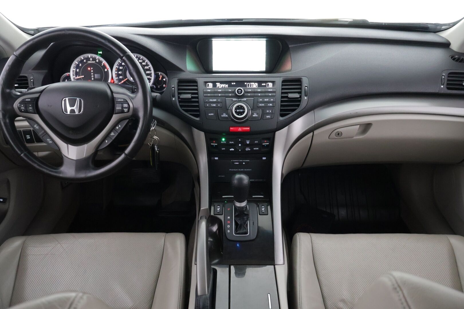 Honda Accord 2010 4D 2,4 Executive Navi AT Business - Sähkösäätöinen kuljettajanistuin muistilla / Nahkasisusta / Siisti yksilö! / Hyvin huollettu ja juuri leimattu.