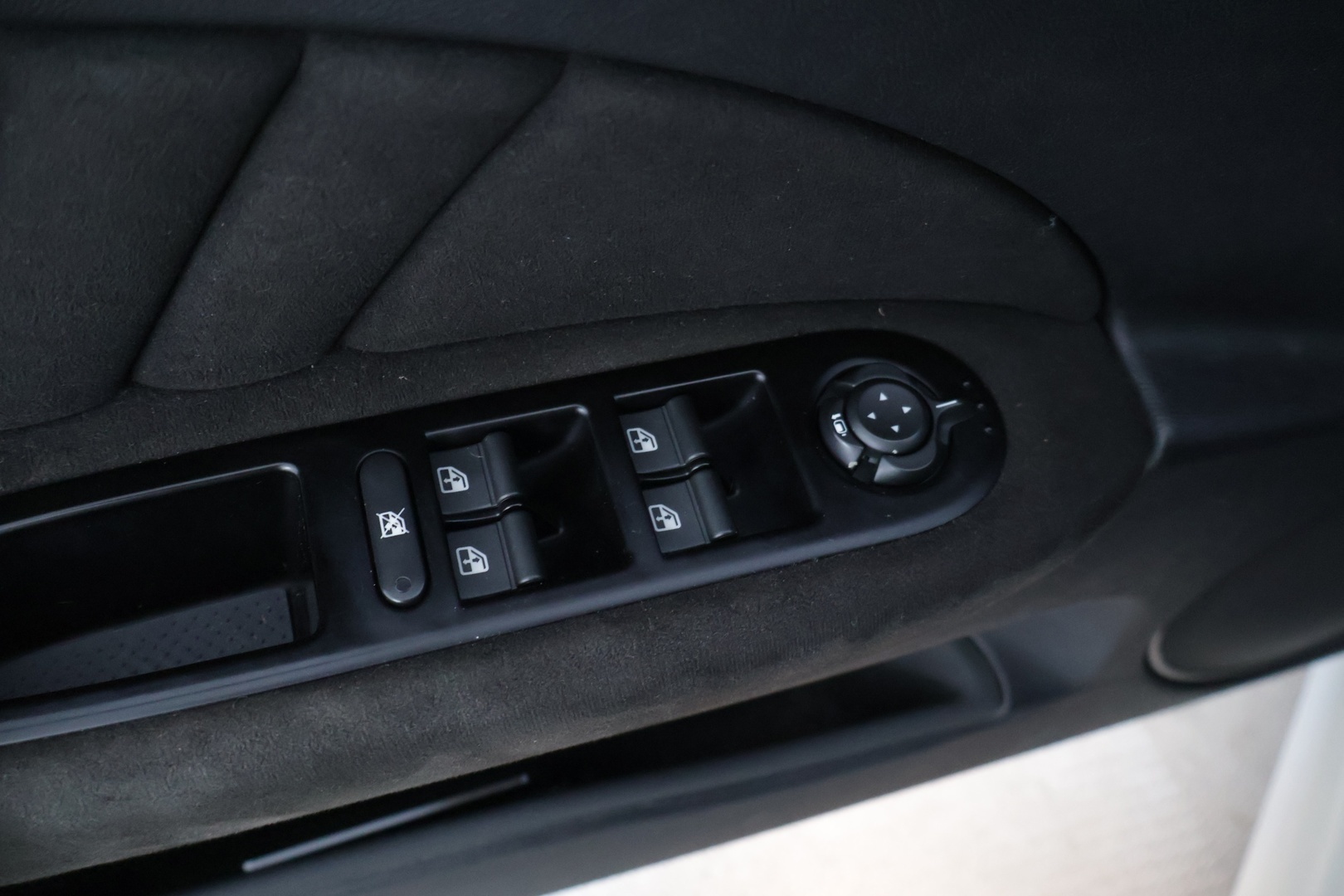 Alfa Romeo 159 2010 Sportwagon 1750 TBi 200hv  YritysOutlet - Myydään vain yrityksille / Suomiauto / Vetokoukku / Bose / Vakkari * - *Turbo vaihdettu 200tkm / 2x renkaat / Kytkin&vauhtipyörä vaihdettu 195tkm / Yllättävän siisti!*